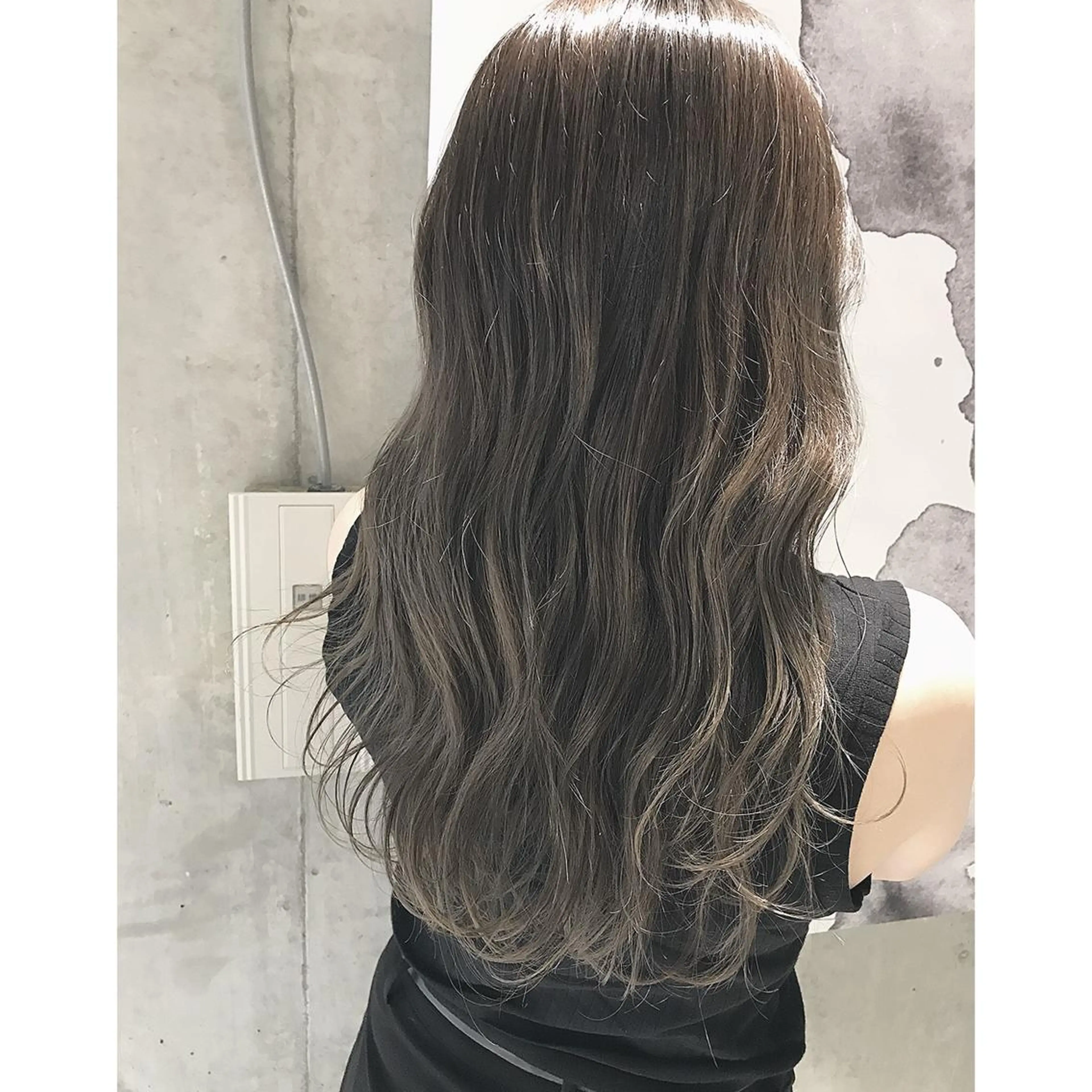 ロング カラー パーマ ヘアアレンジ ナツメダ ダイキのヘアスタイル