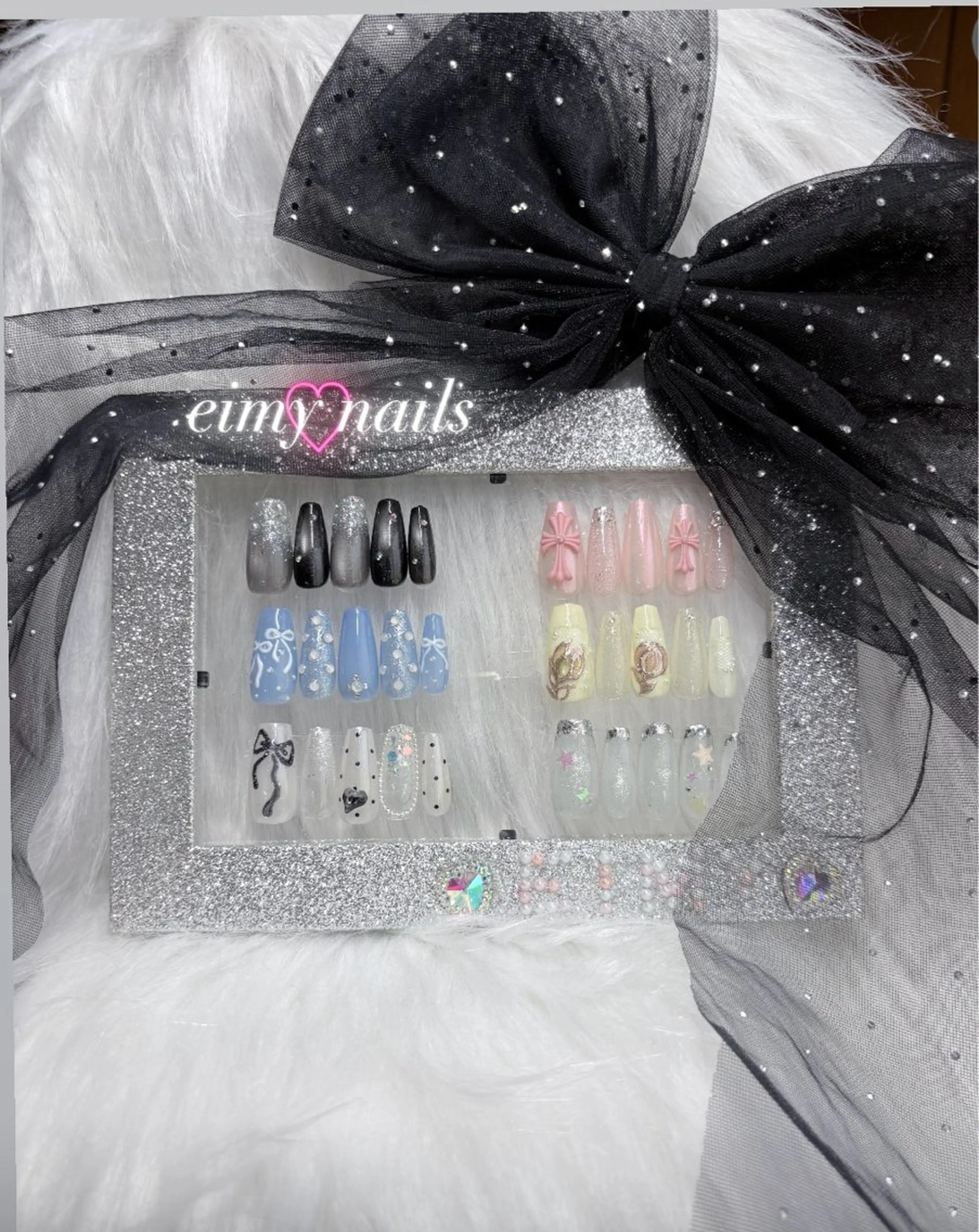 ネイル ドット フレンチネイル ガラスフレンチ ハート リボン ハンドネイル 🤍eimy nails🤍所属・eimy nails♡のネイルデザイン