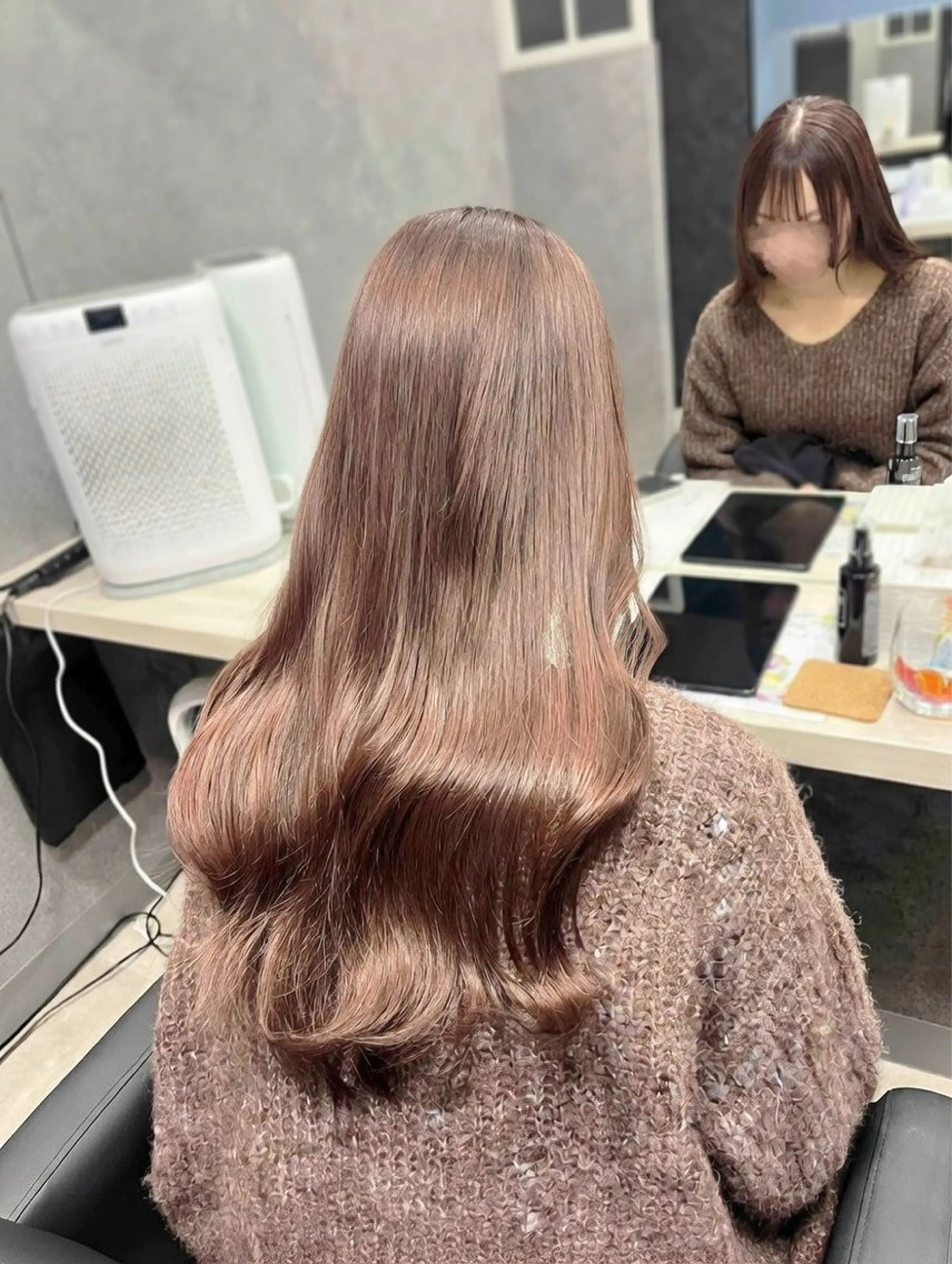 ロング カラー ベージュカラー ピンクカラー ピンクベージュ カット ヘアカラー ヘッドスパ 個室美容室miyuu hair&spa所属・加藤 あおいのヘアスタイル