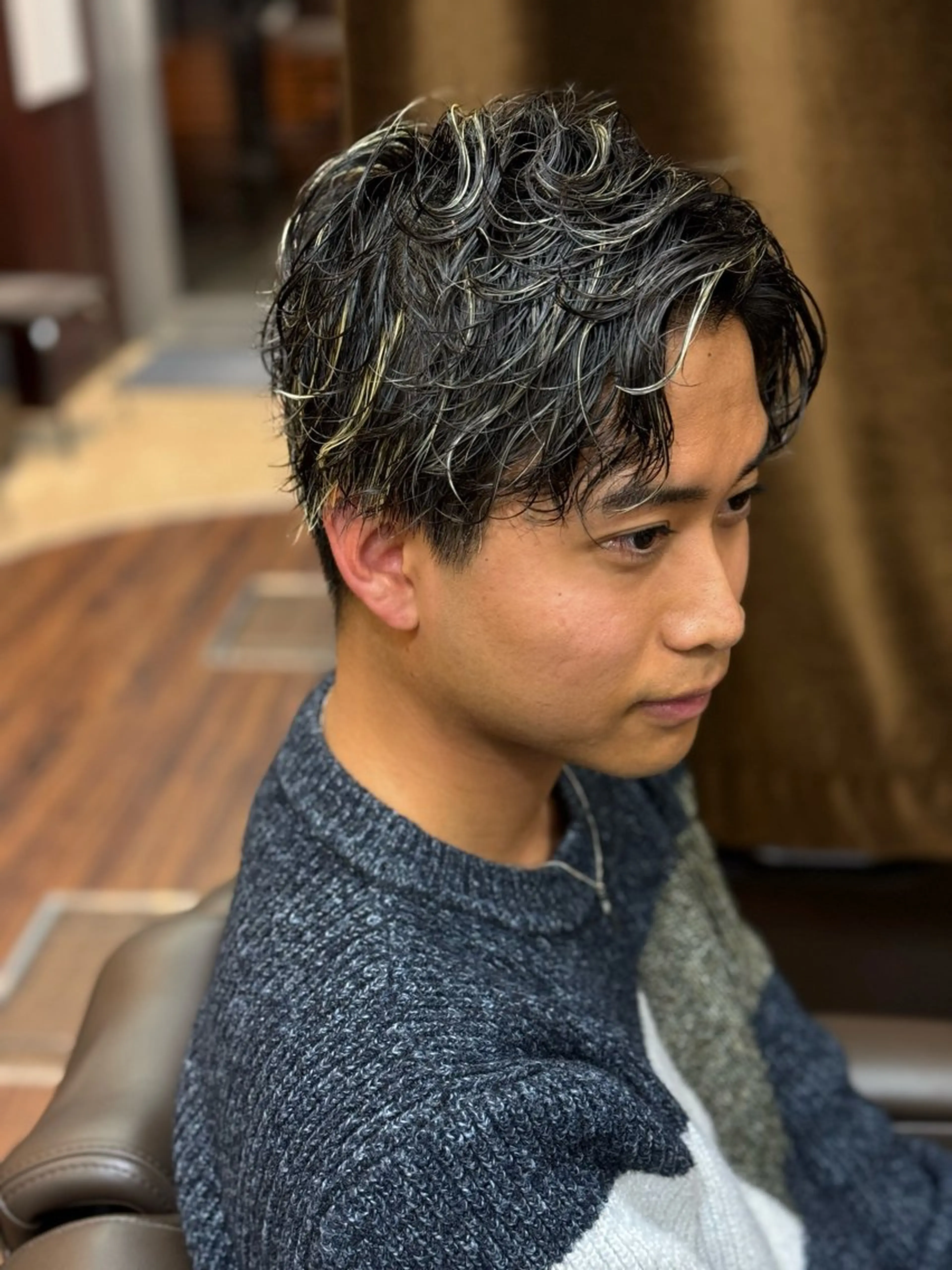 ショート カラー パーマ メンズ カット ヘッドスパ ヘアセット 牧野 滉平のヘアスタイル
