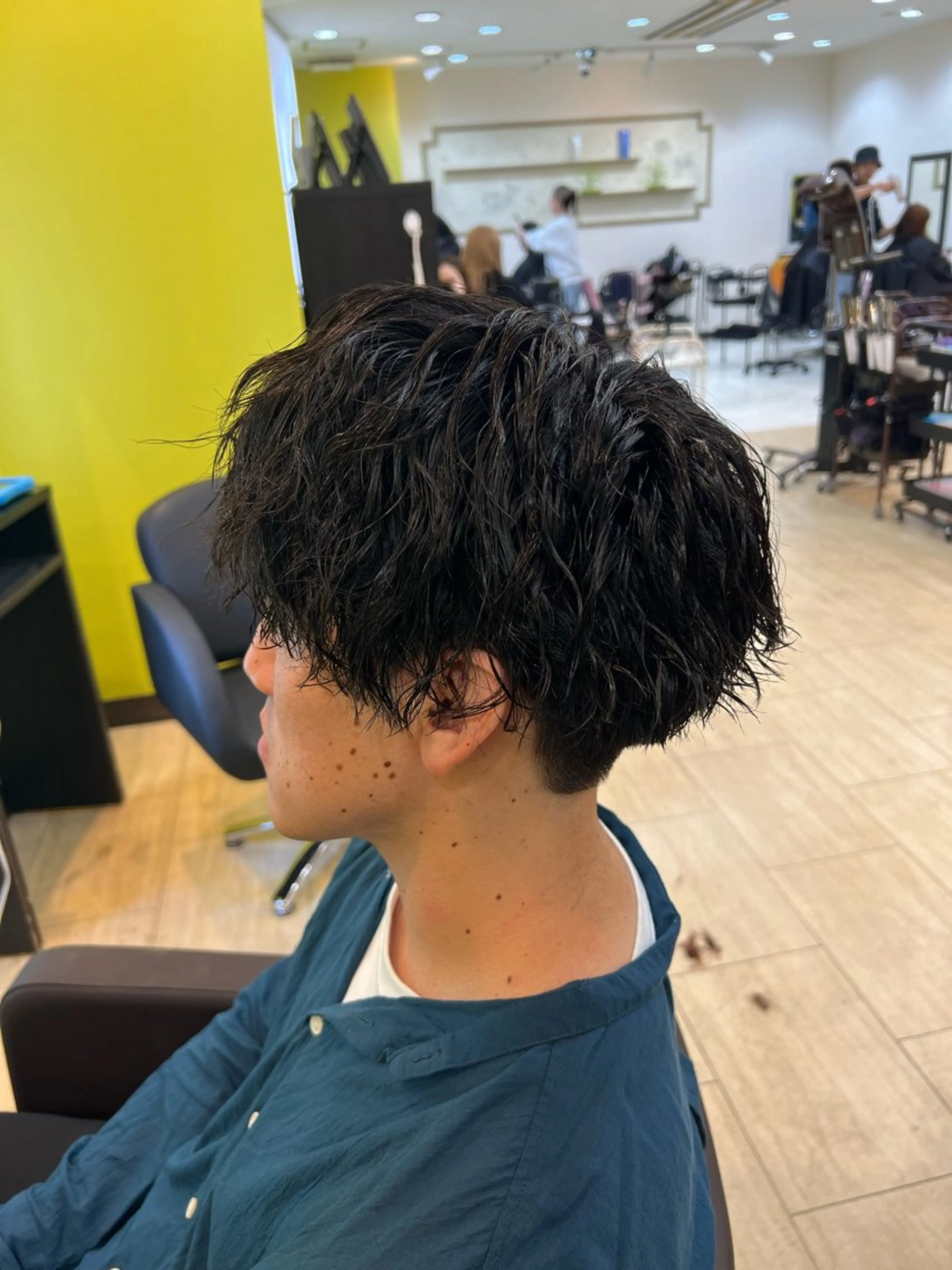 ミディアム パーマ ハイトーン／パーマ 特化平田のヘアスタイル