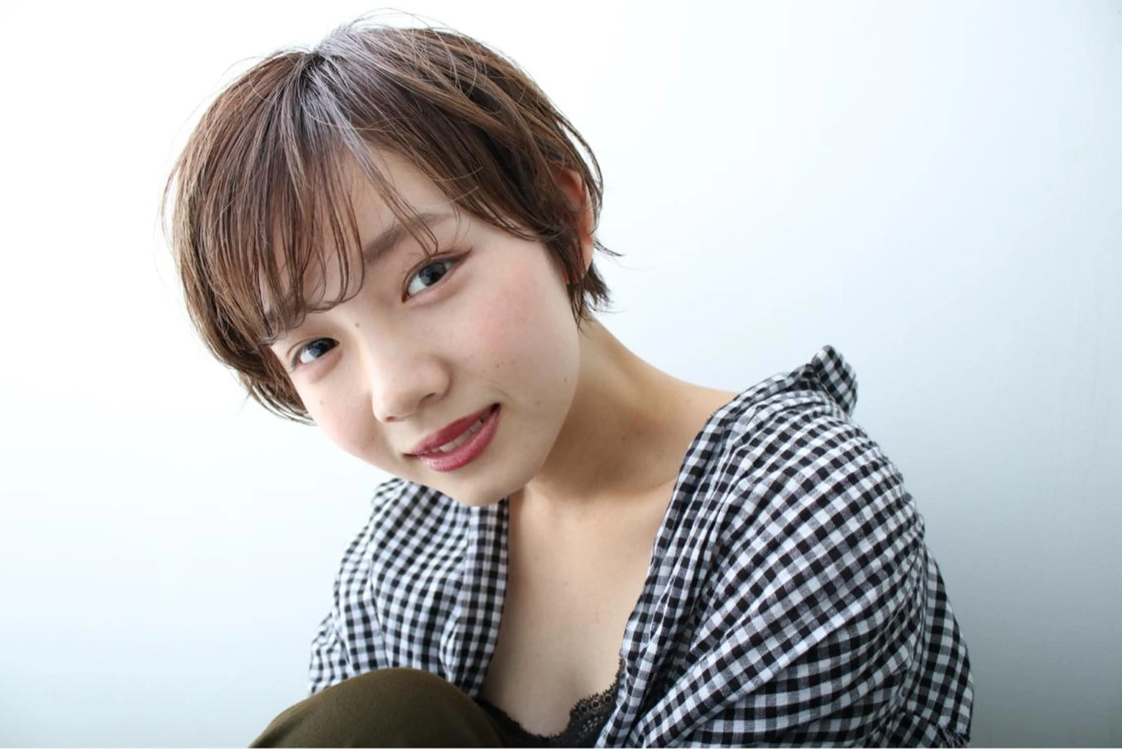 ショート パーマ 透明感・艶カラー/ 坂田友梨奈のヘアスタイル