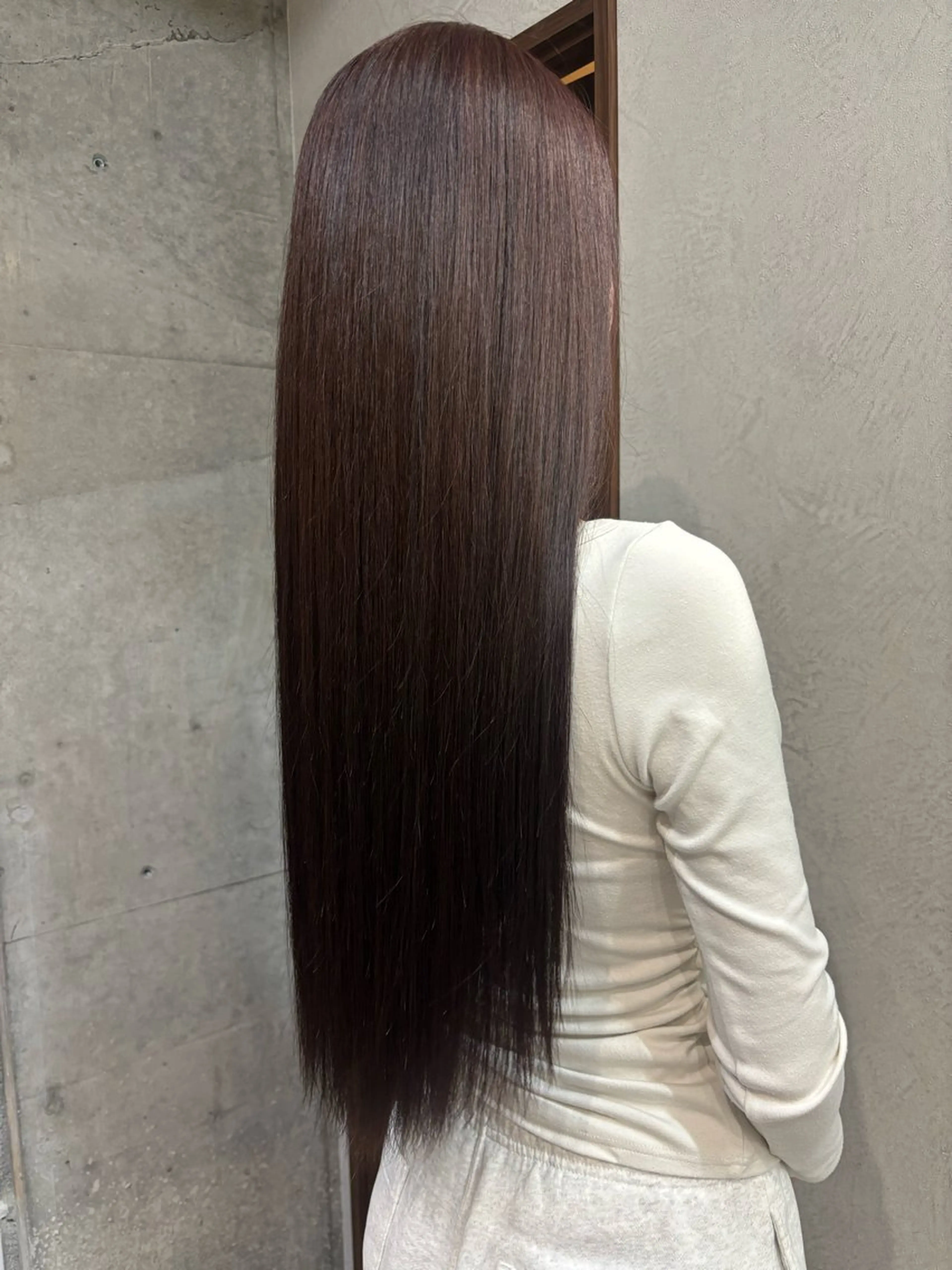 ロング カラー 汐 李のヘアスタイル