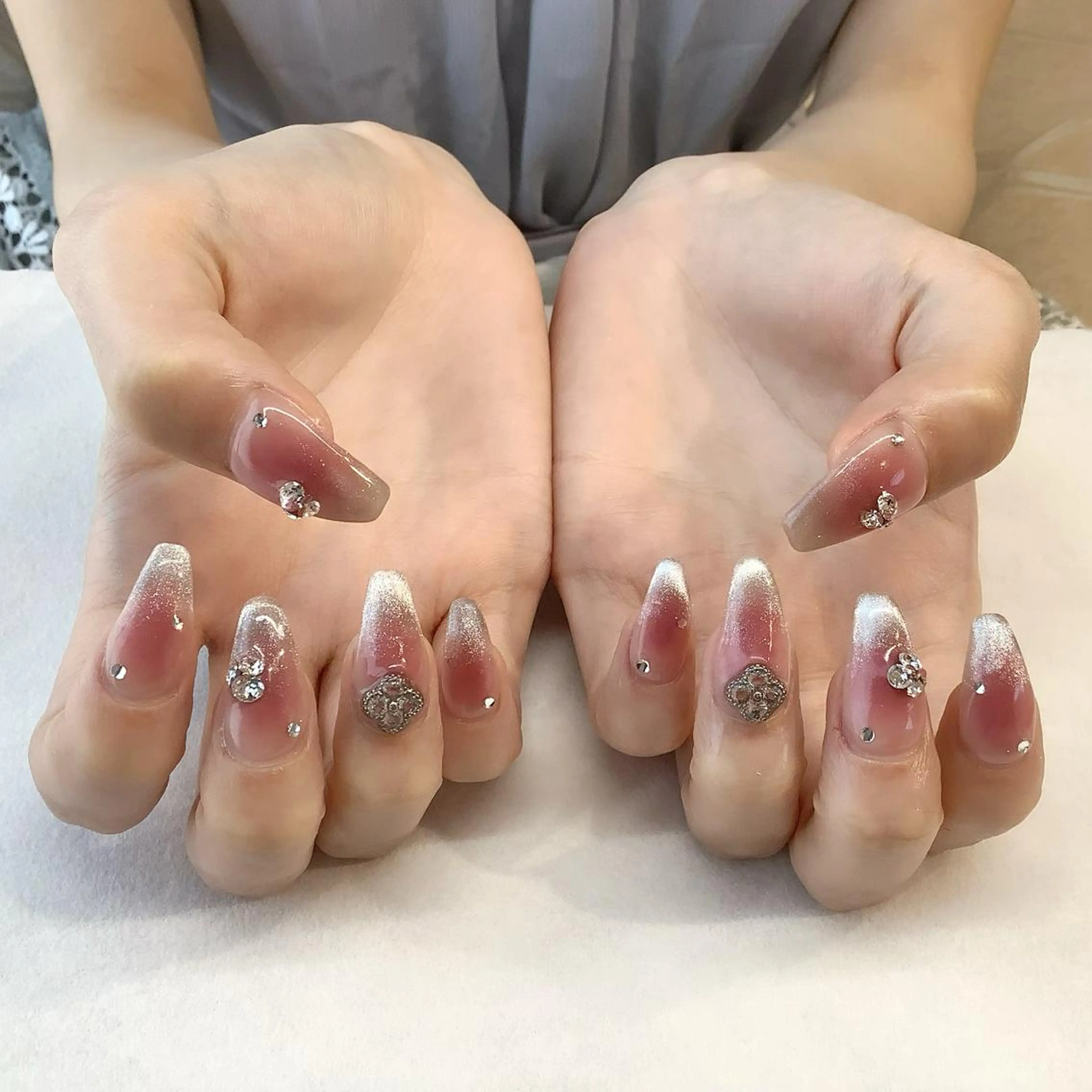 ネイル ハンドネイル 💎🐰 saki. m 🐰💎のネイルデザイン