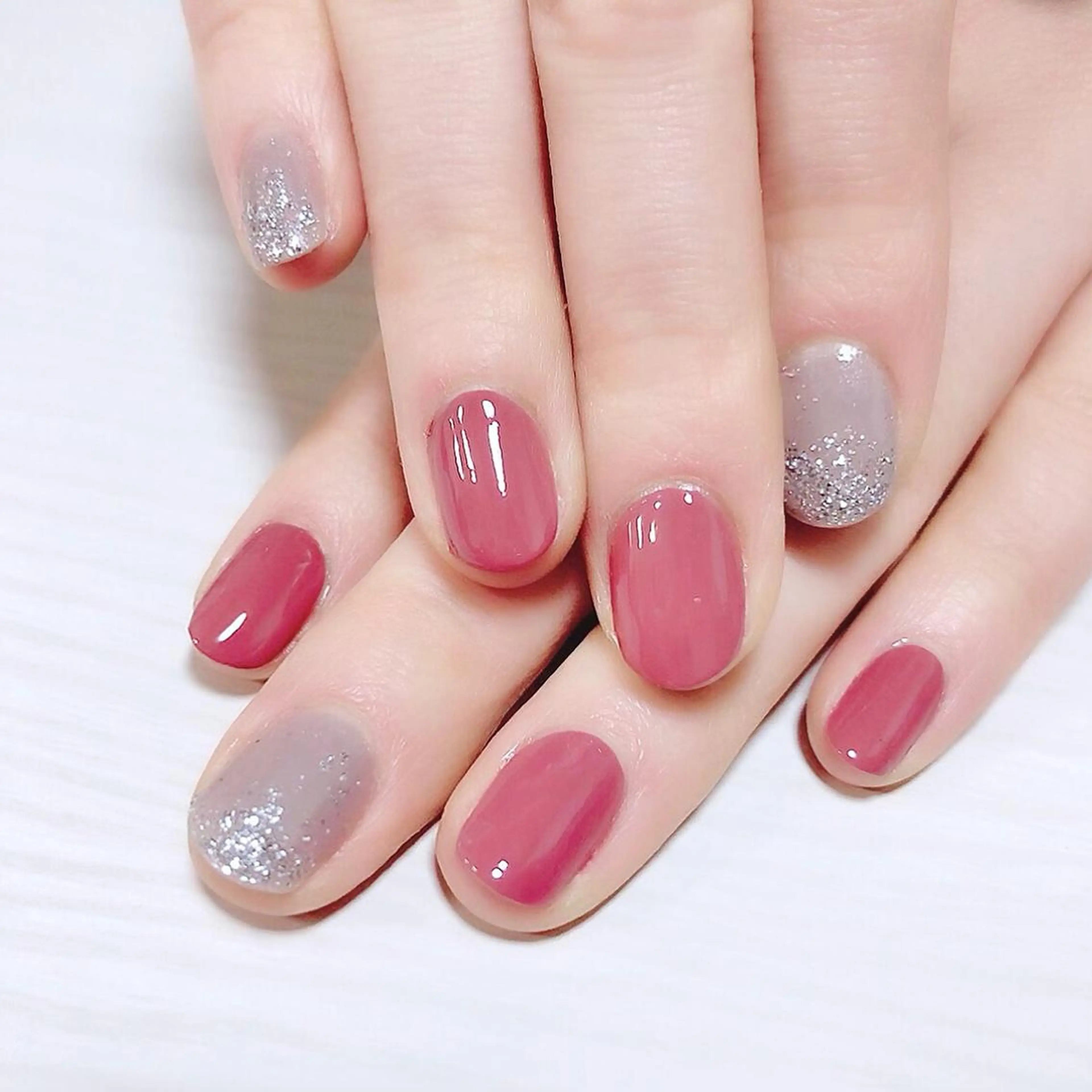 ネイル 椿森 美瑠紅の眉毛・アイブロウイメージ