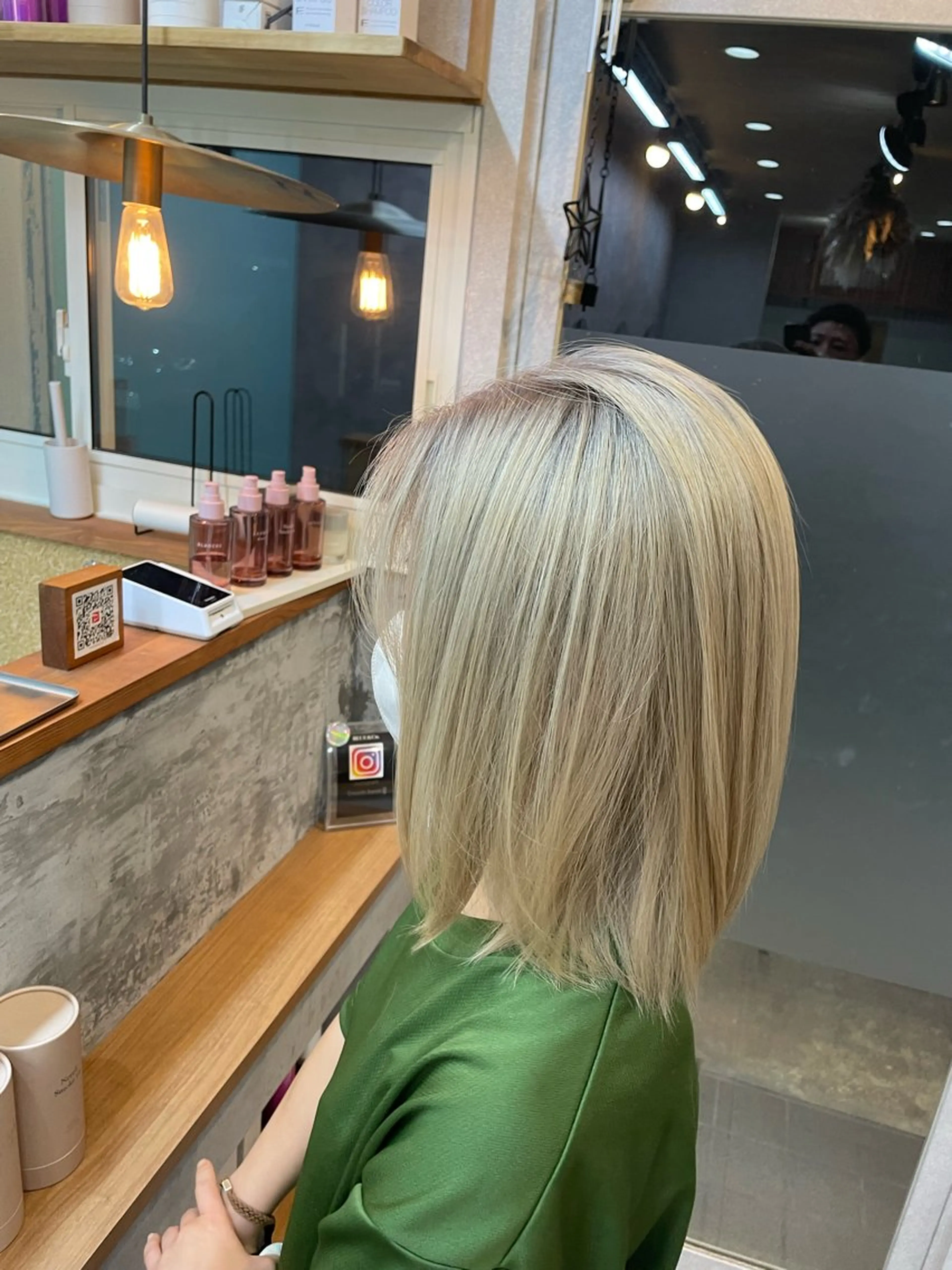 ミディアム カラー 中嶋 颯和のヘアスタイル