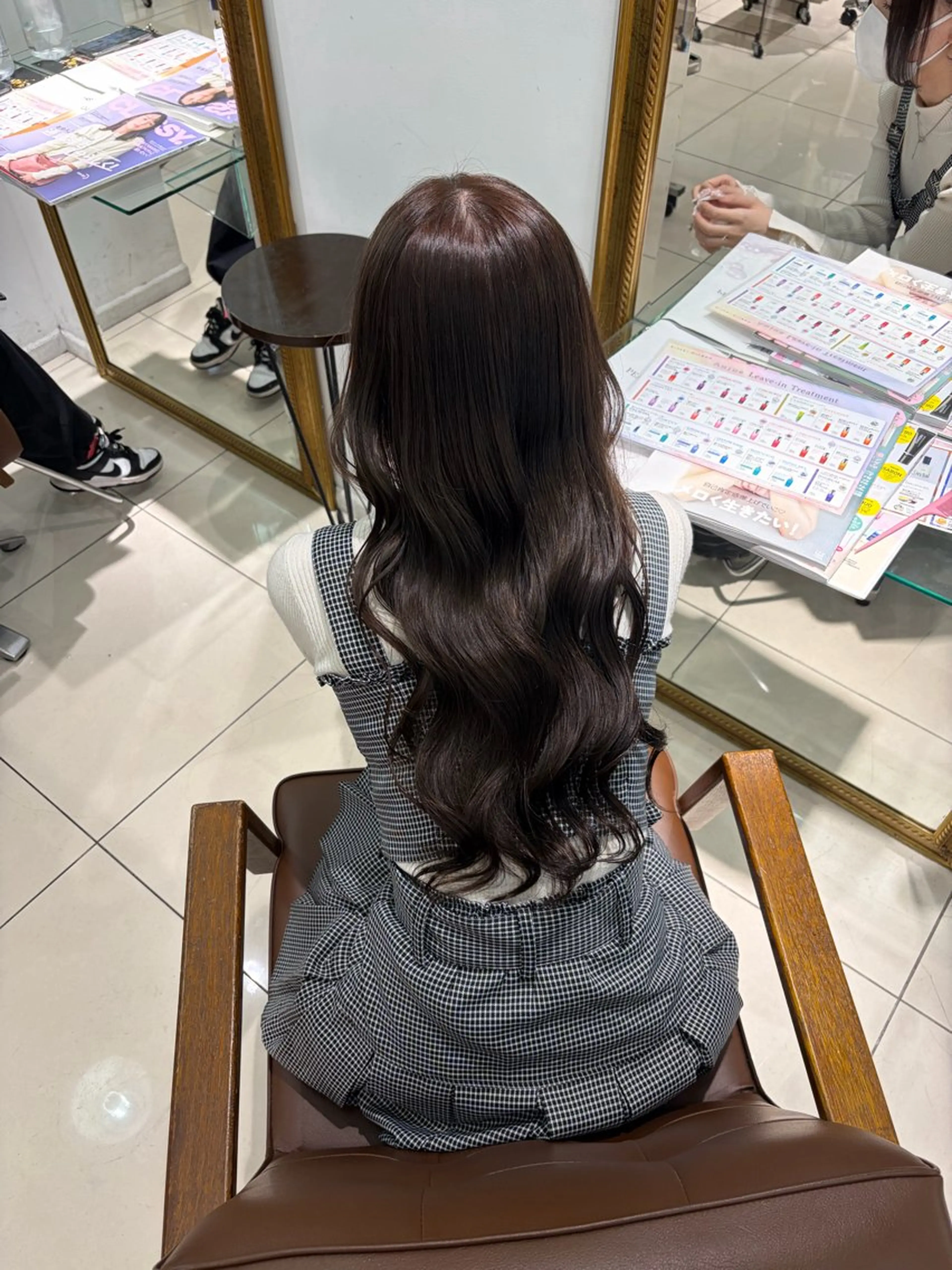 ロング チョコレートブラウン カット ヘアカラー トリートメント 縮毛・髪質改善🩰 mai🐰ྀི🤍のヘアスタイル