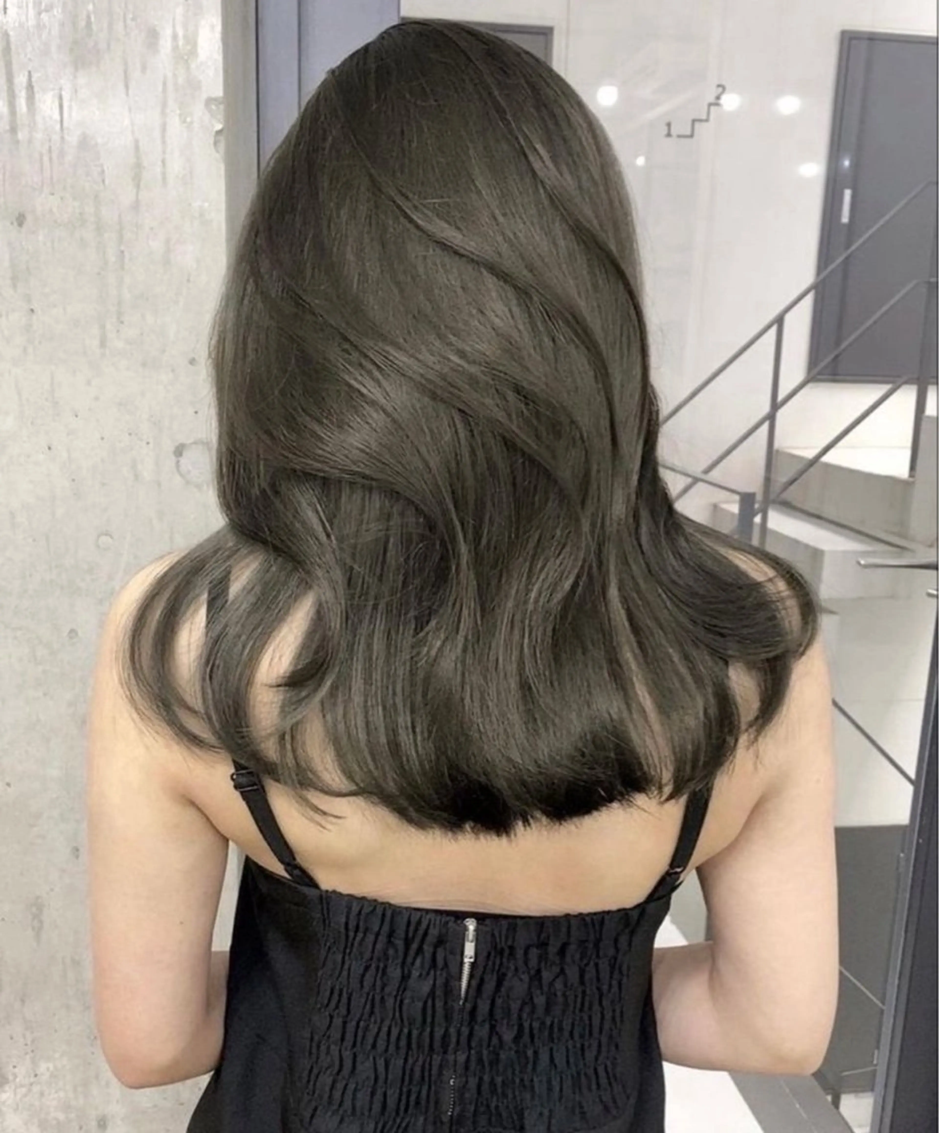 ロング 似合わせカット 小林愛奈のヘアスタイル