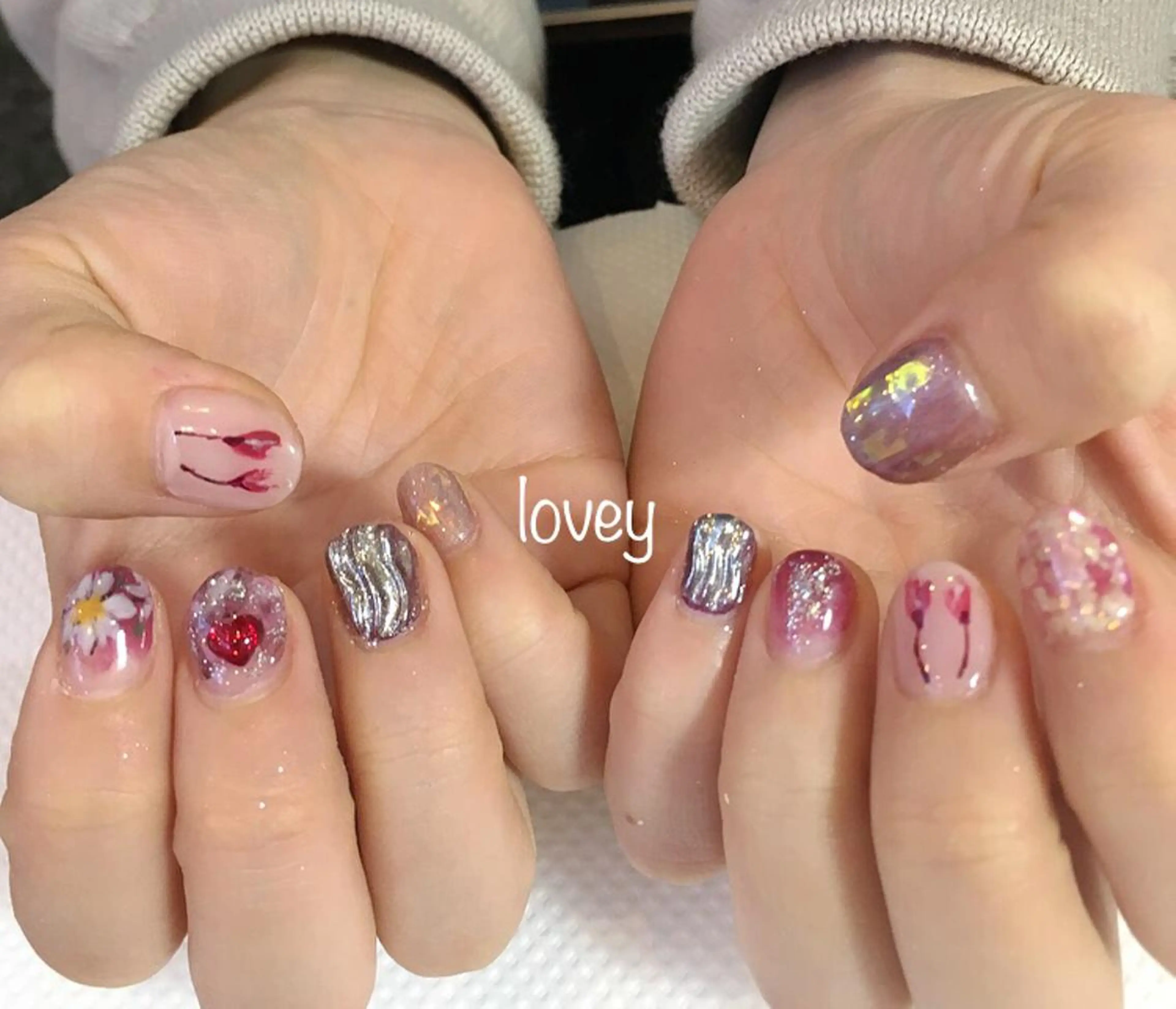 ネイル プライベートサロン loveyのネイルデザイン