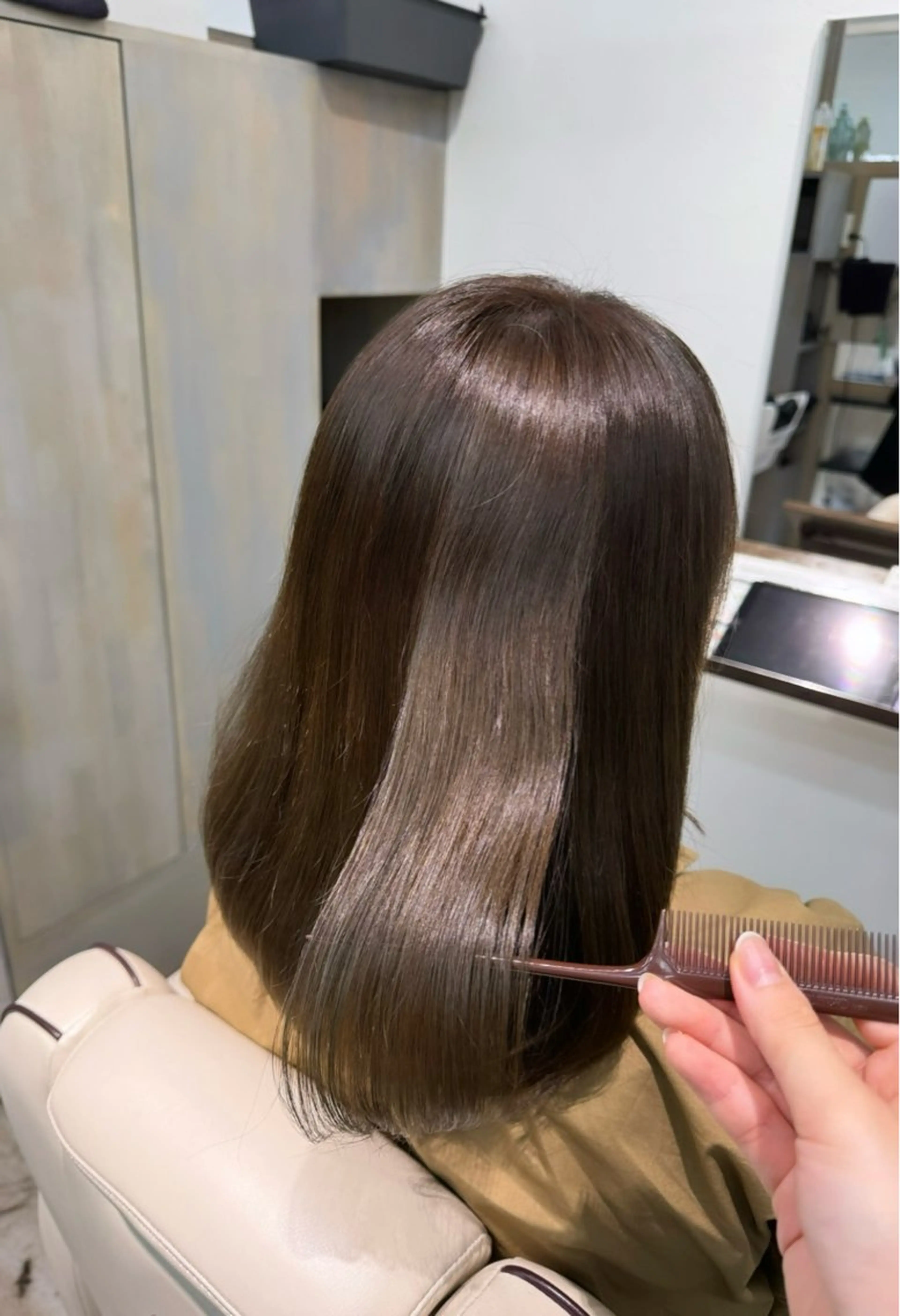 ミディアム カラー ブリーチ ブリーチなしカラー オリーブカラー トリートメント 髪質改善×艶カラー Haruのヘアスタイル