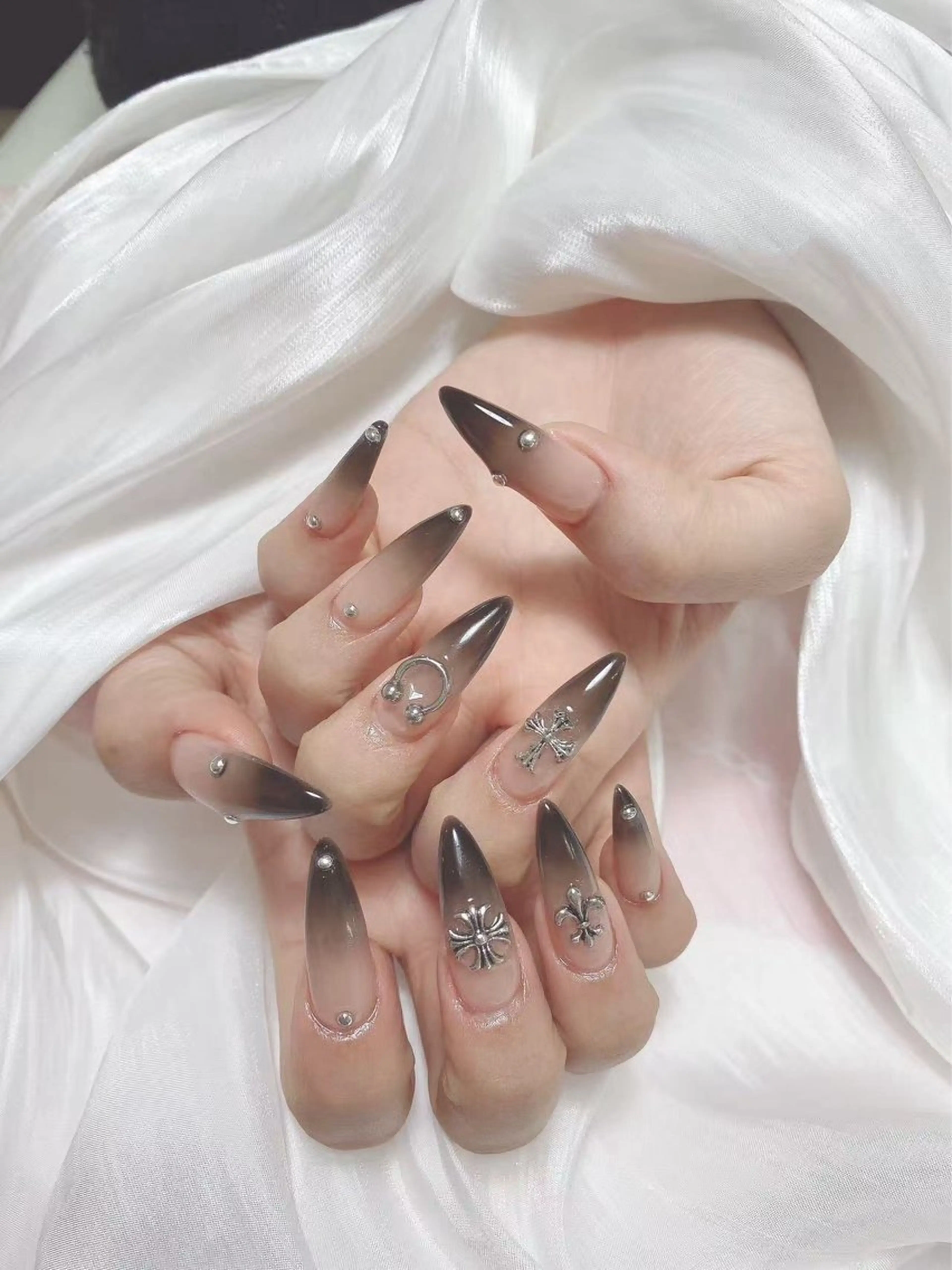 ネイル ジョリ kasumi🌹💅のネイルデザイン