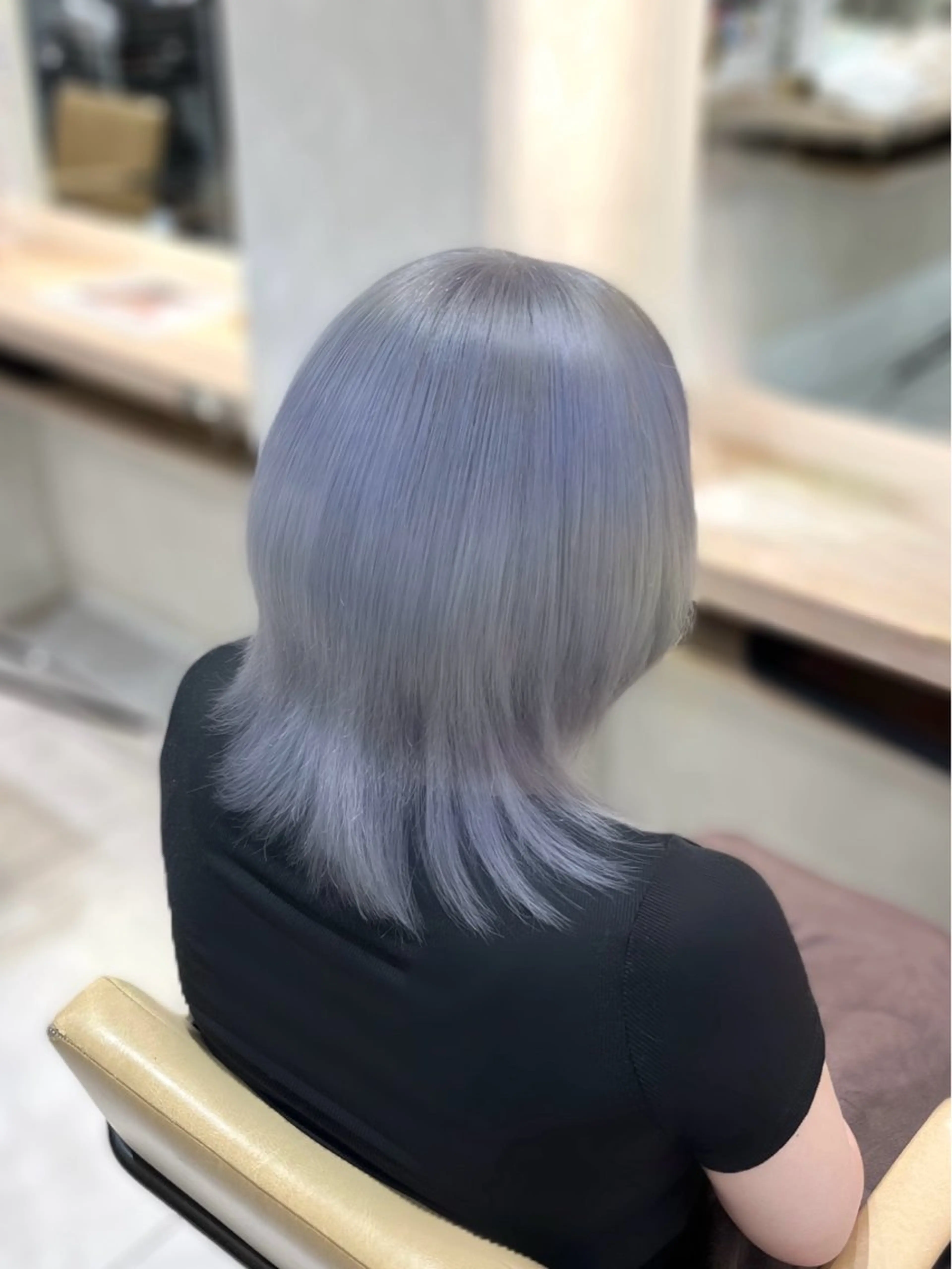 カラー ツダ ミウのヘアスタイル