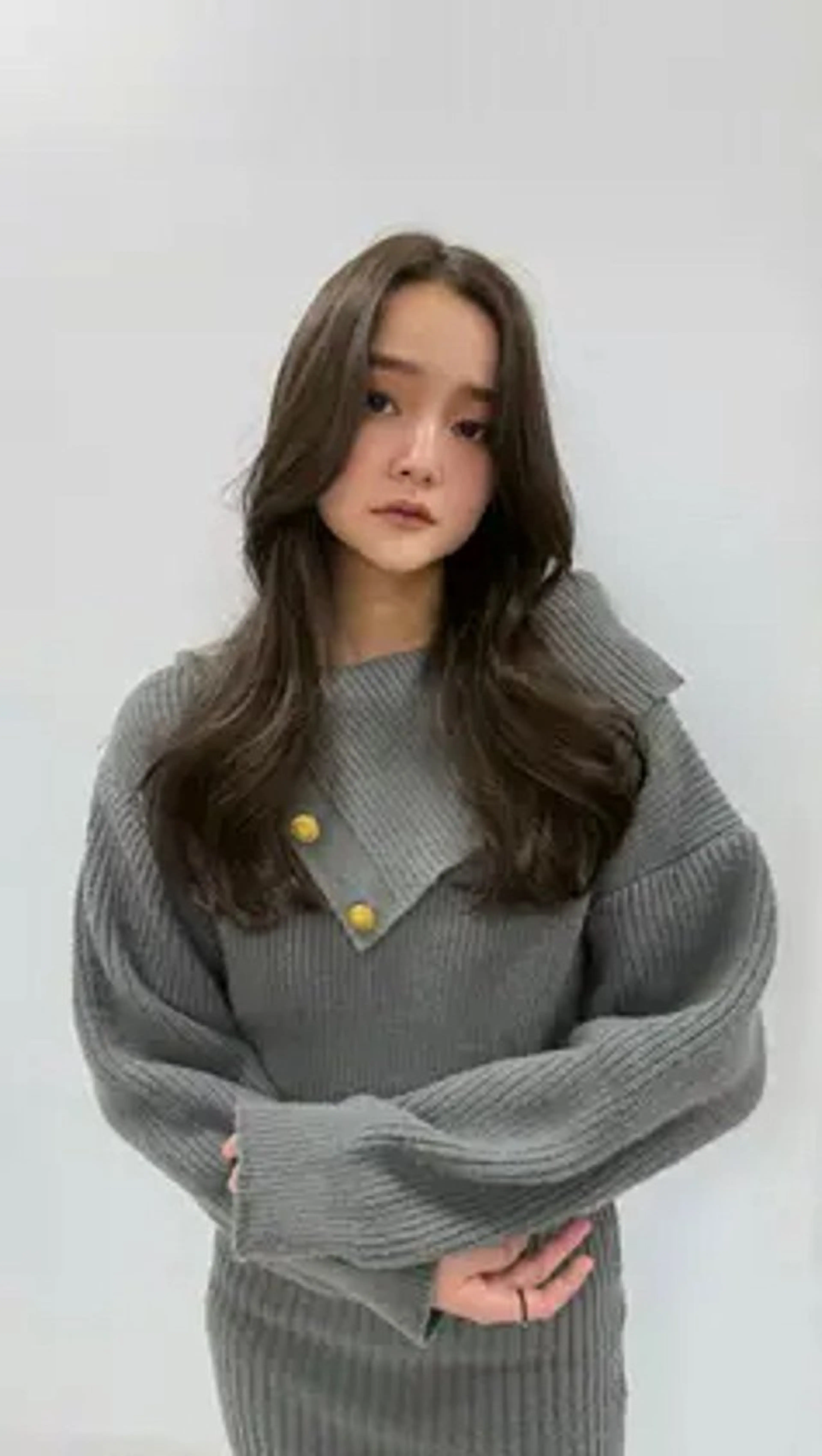 セミロング ヘアカラー トリートメント レイヤーカット 透明感カラーカッチのヘアスタイル