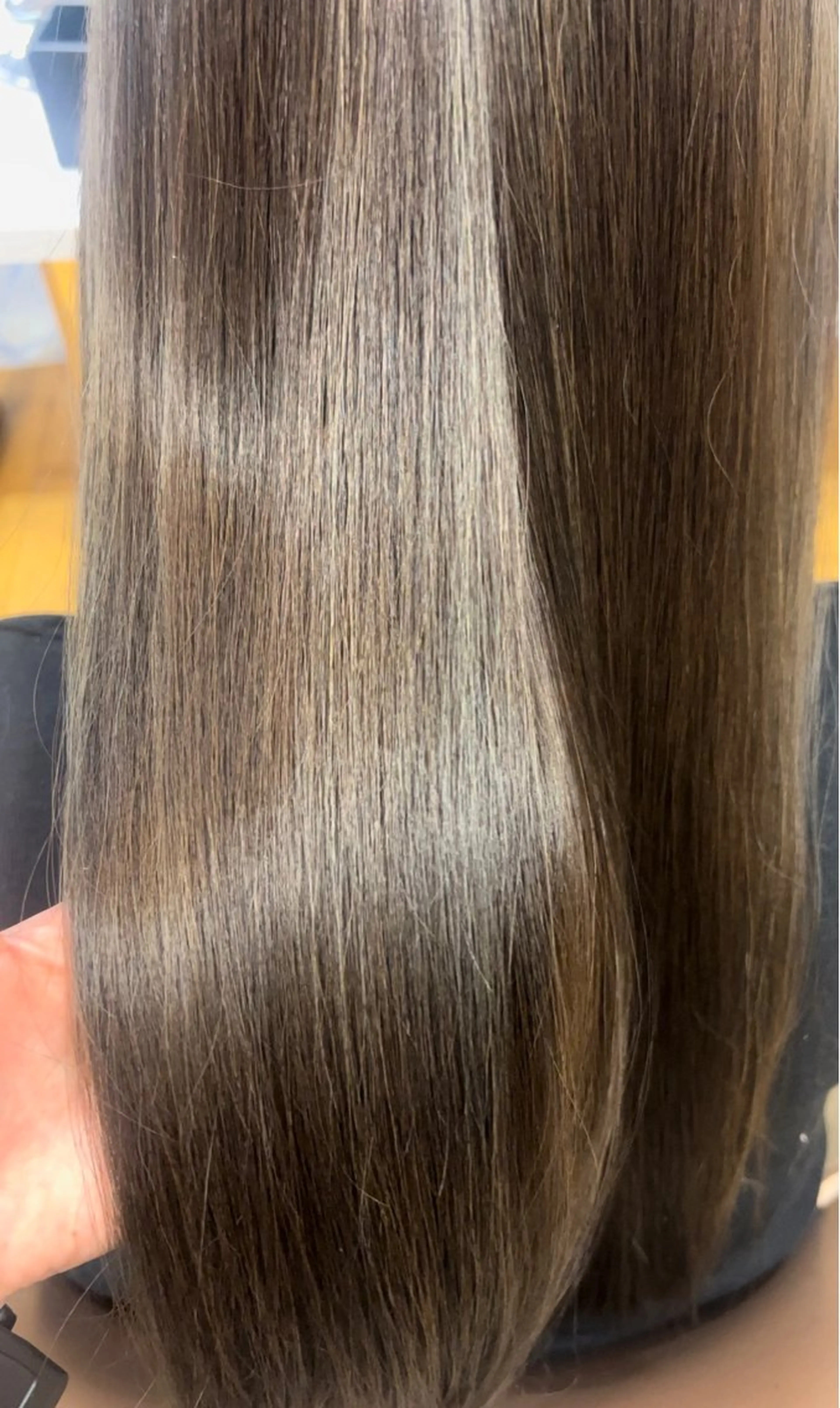 セミロング ヘアカラー トリートメント Moto nanamiのヘアスタイル