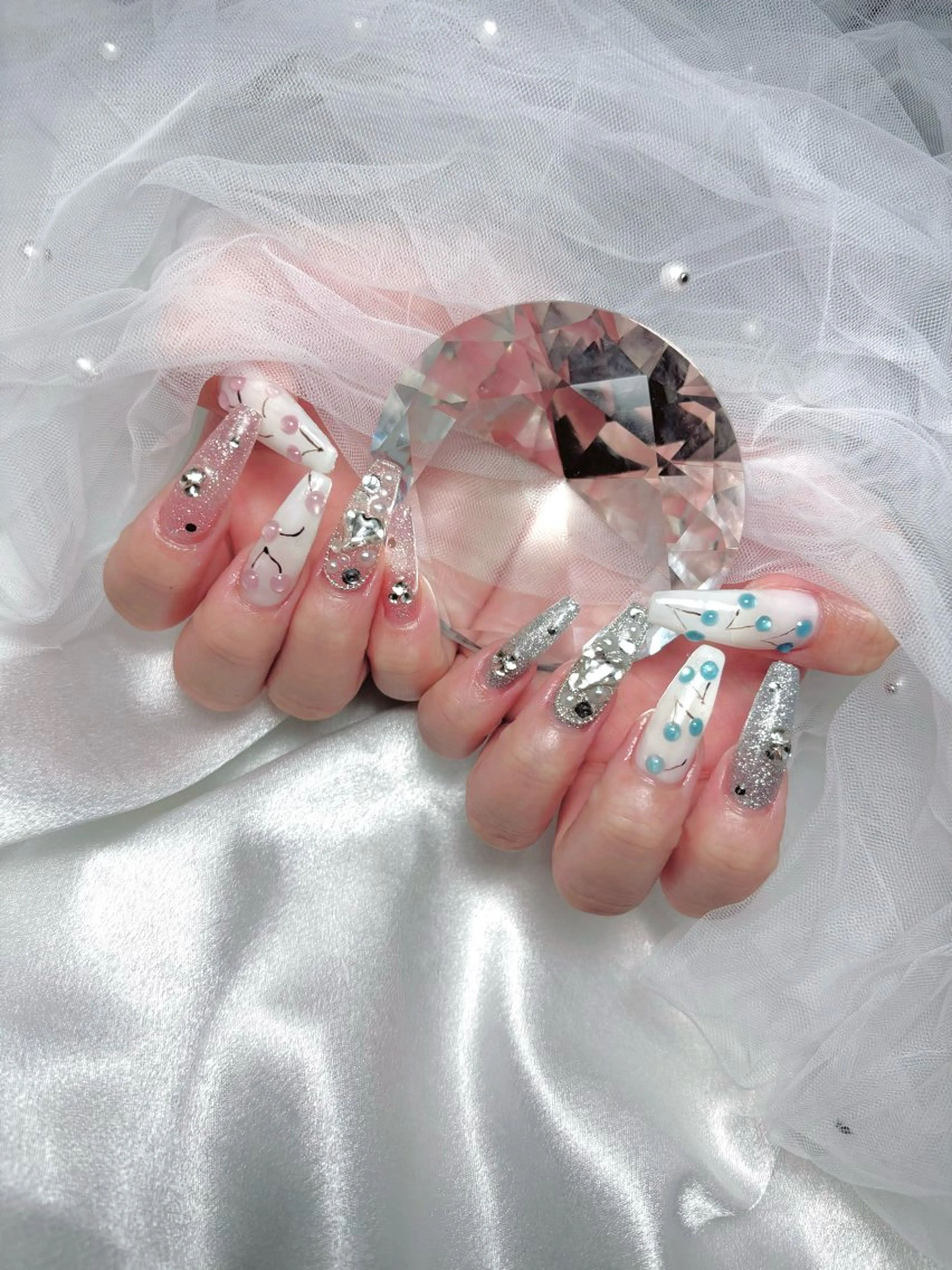 ネイル ハンドネイル Nanami ·͜·ꔛෆのネイルデザイン