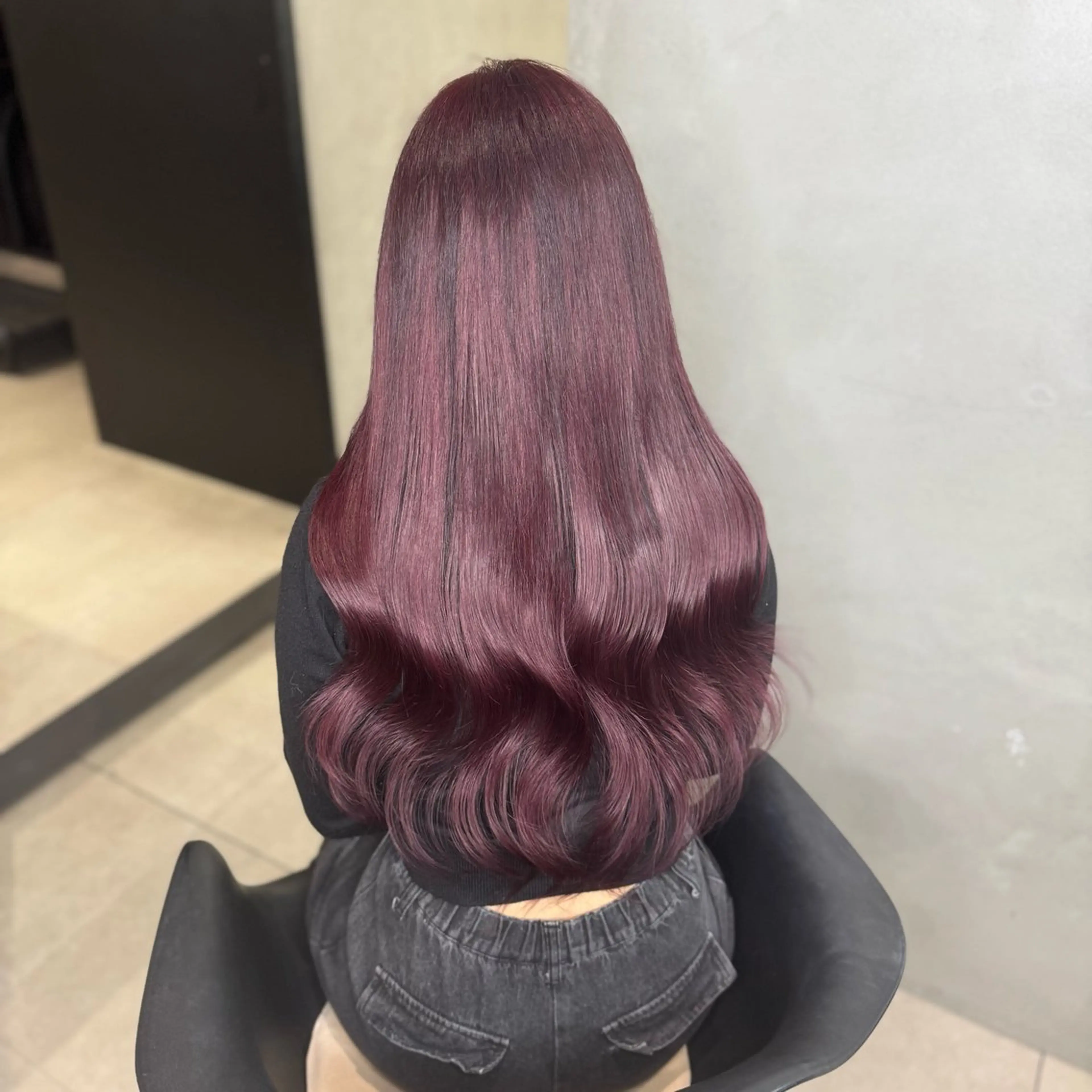 ロング カラー ブリーチ ボルドーカラー ヘアカラー 大阪 梅田/ ハイトーン/エクステのヘアスタイル