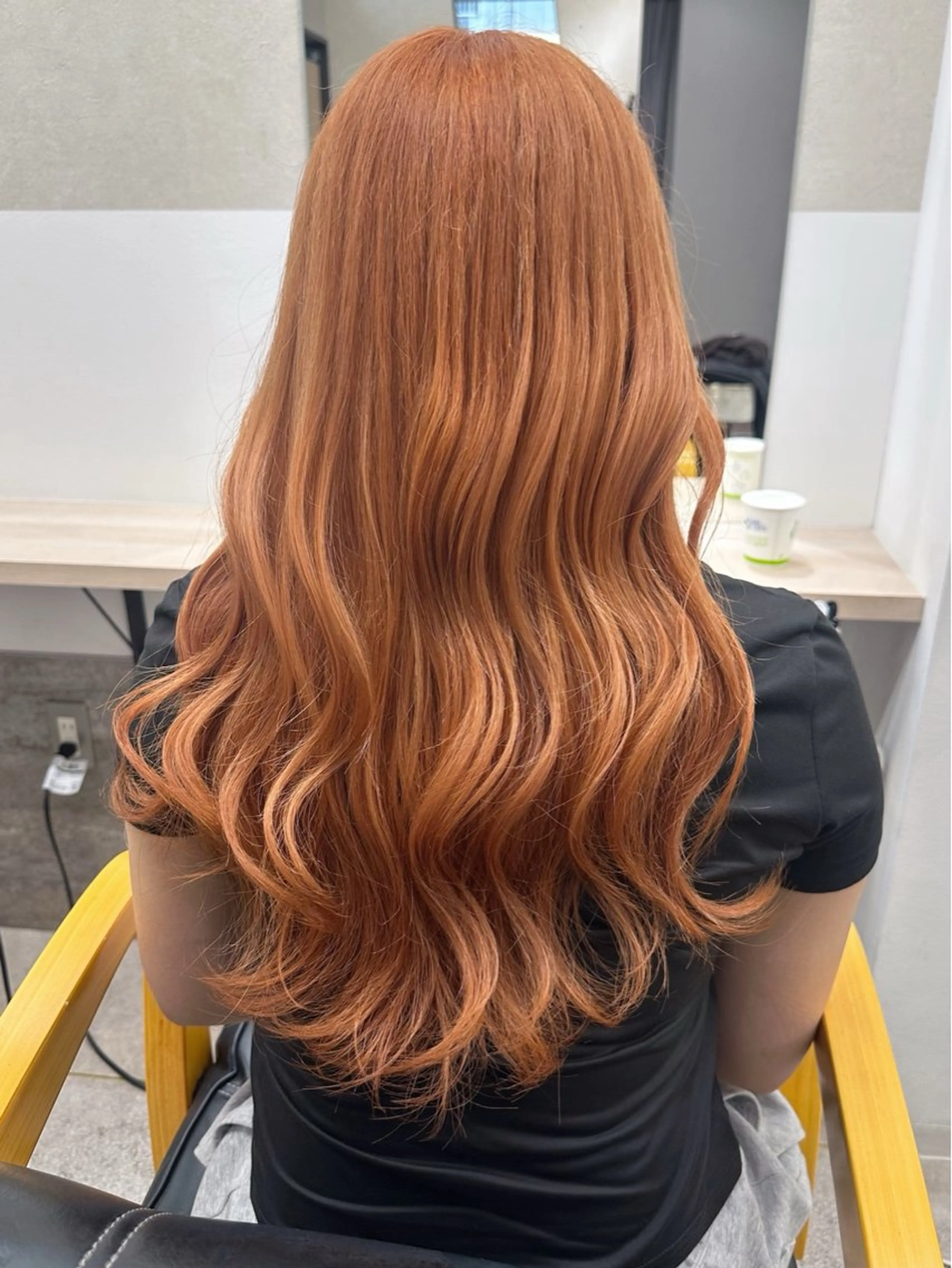 ロング カラー ブリーチ オレンジ ヘアカラー GiseL宗像所属・GiseL宗像 HiROEのヘアスタイル