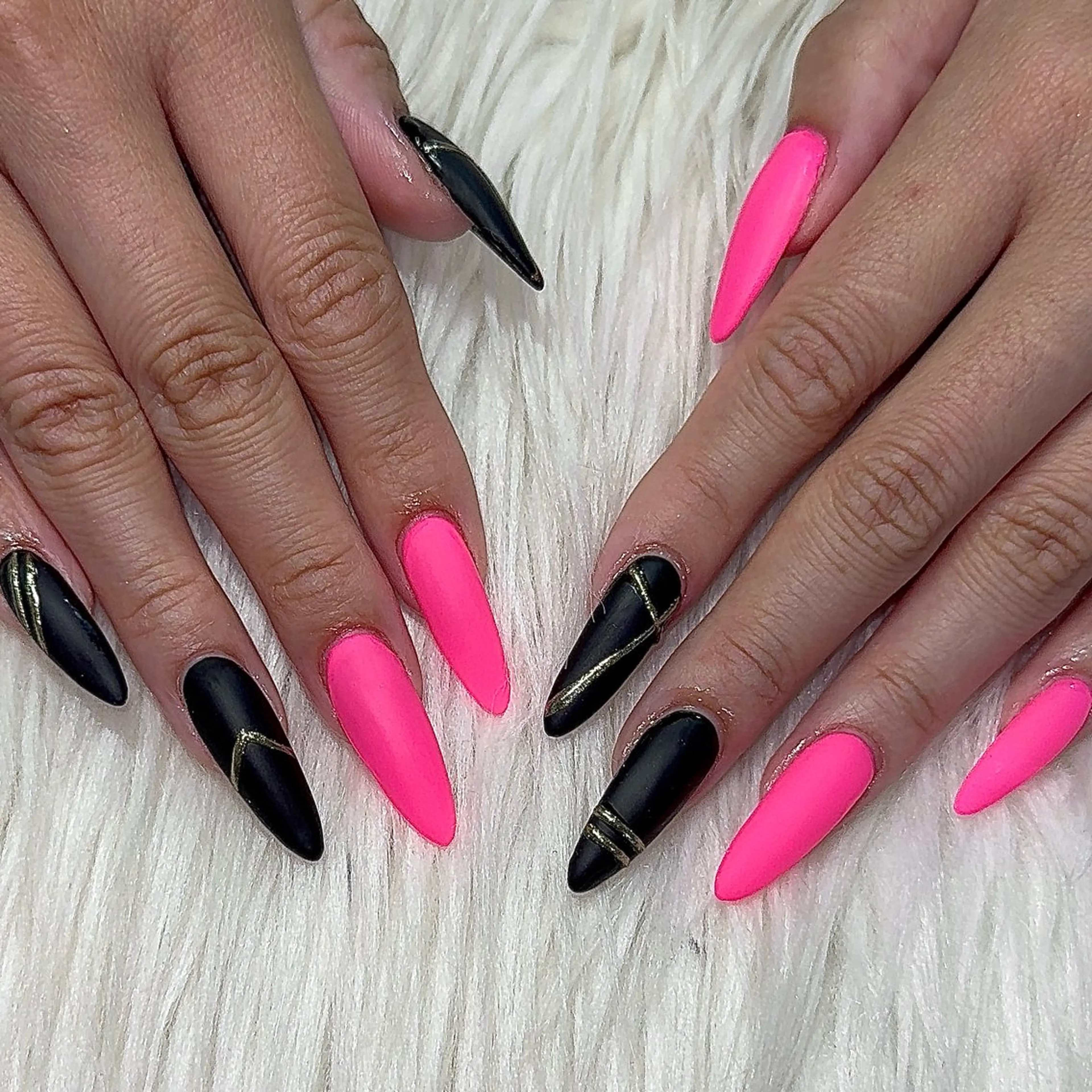 ネイル ハンドネイル 黒川 実祐のネイルデザイン