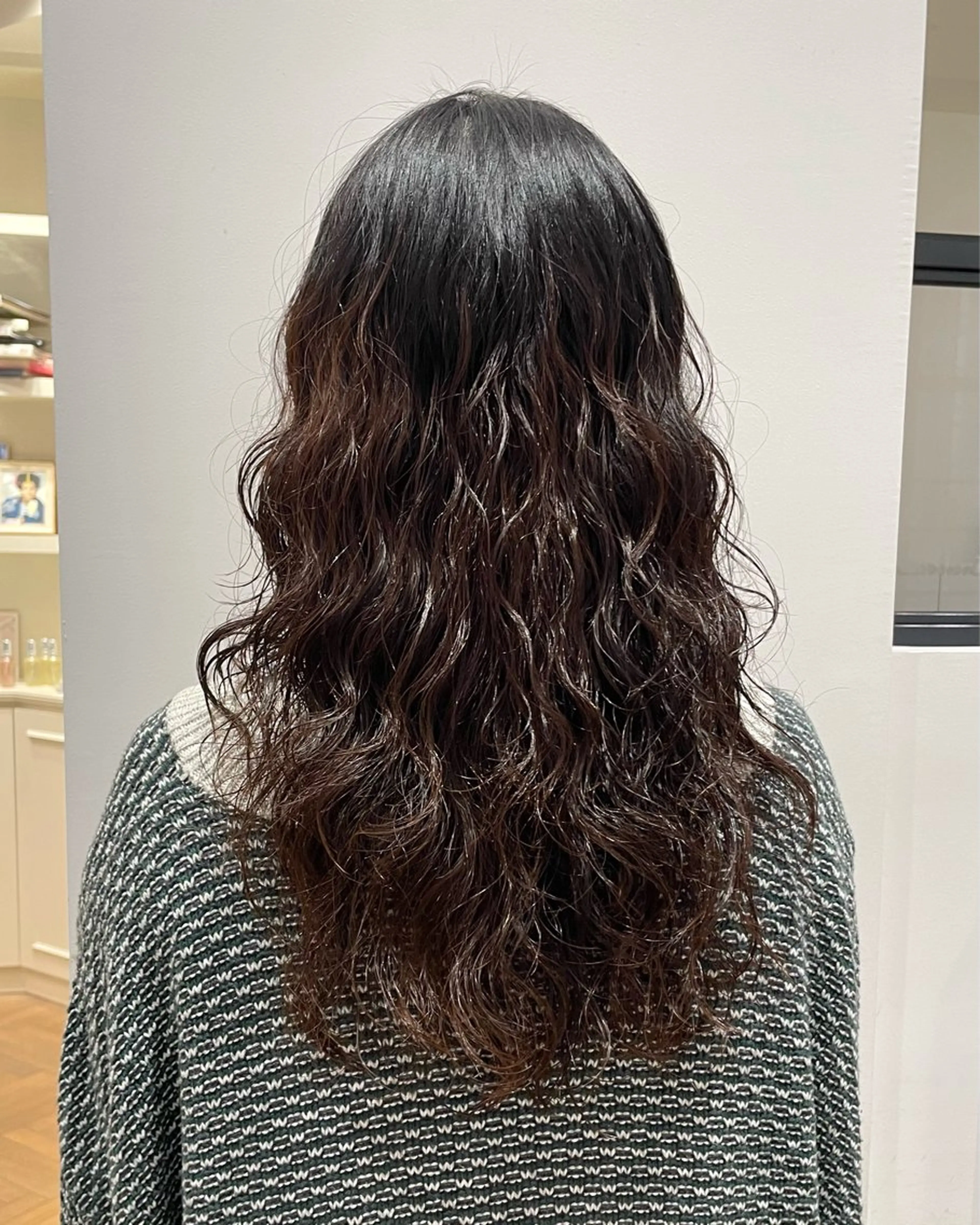 ロング パーマ カット パーマ ELLE salon サエのヘアスタイル