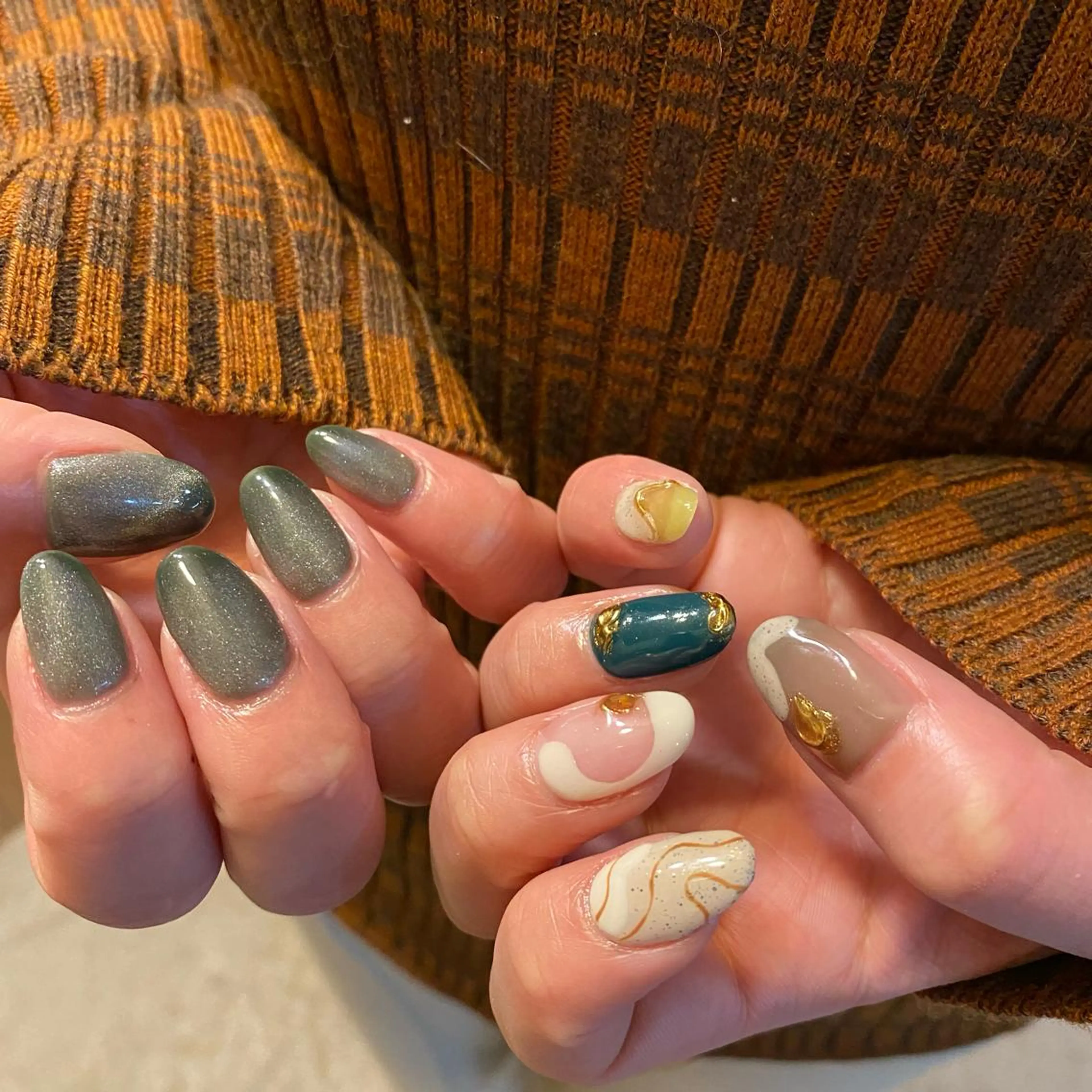 ネイル Amber21.所属・Nagahama Akariのネイルデザイン