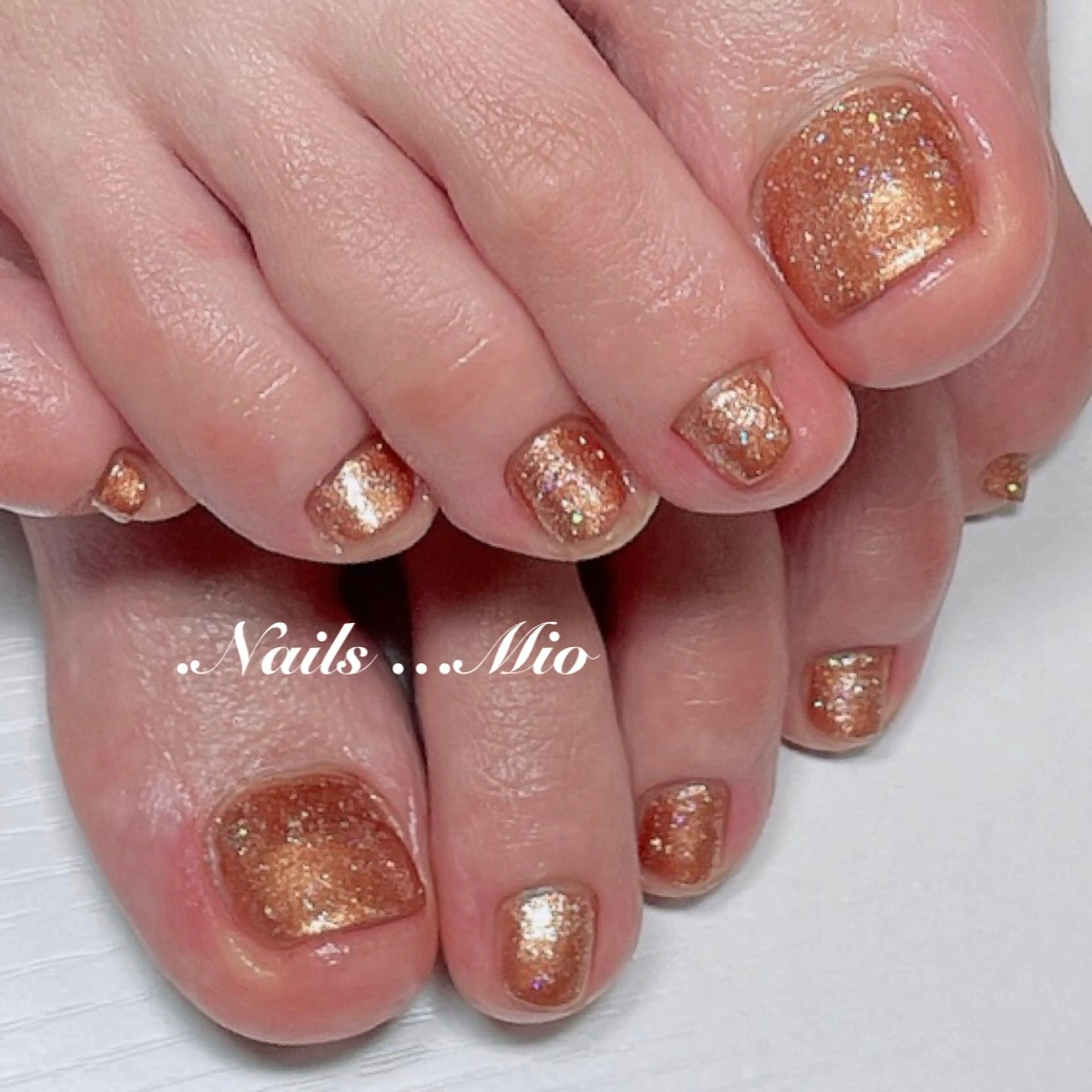 ネイル フットネイル ワンカラーネイル フットネイル .Nails Mio 赤羽西ネイルサロンのネイルデザイン