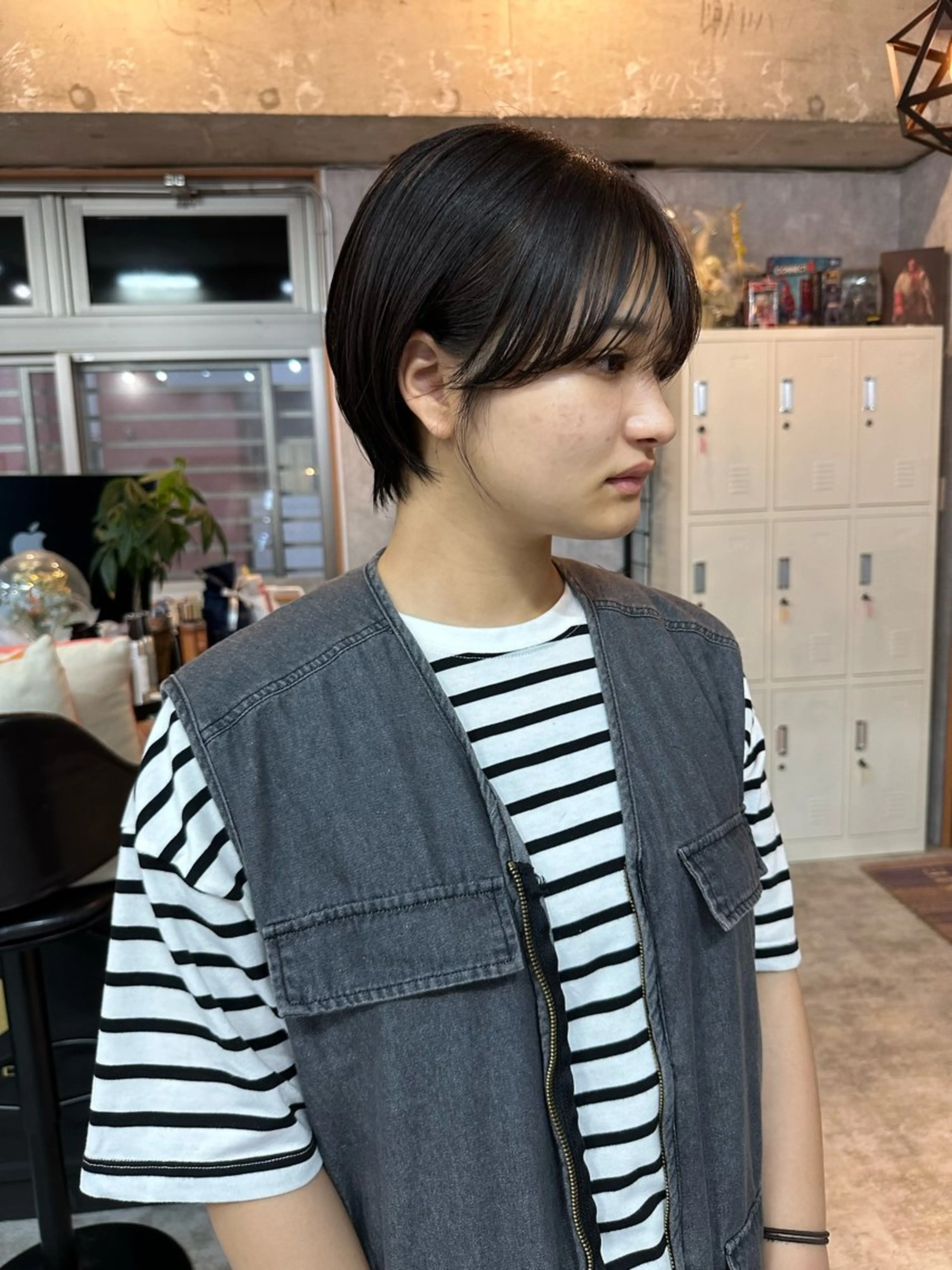 ショート 切りっぱなしボブ ショートボブ ハンサムショート 丸みショート ボブ カット ヘアカラー トリートメント モテ髪/ボブ/ショー ト/アダチフウトのヘアスタイル