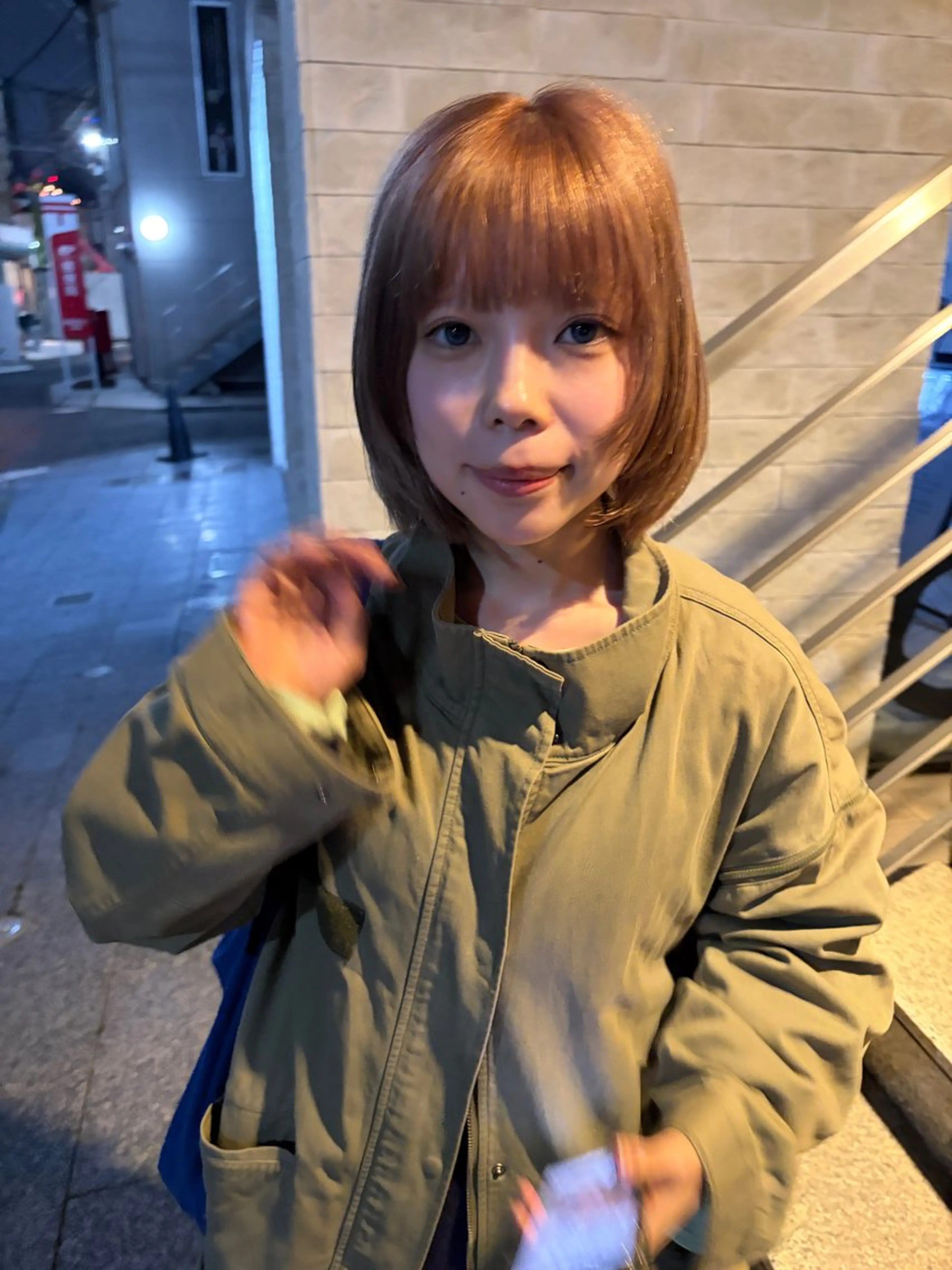 ミディアム カラー ブリーチ カット ヘアカラー トリートメント 赤み消しカラー/ オリーブ/トモキのヘアスタイル