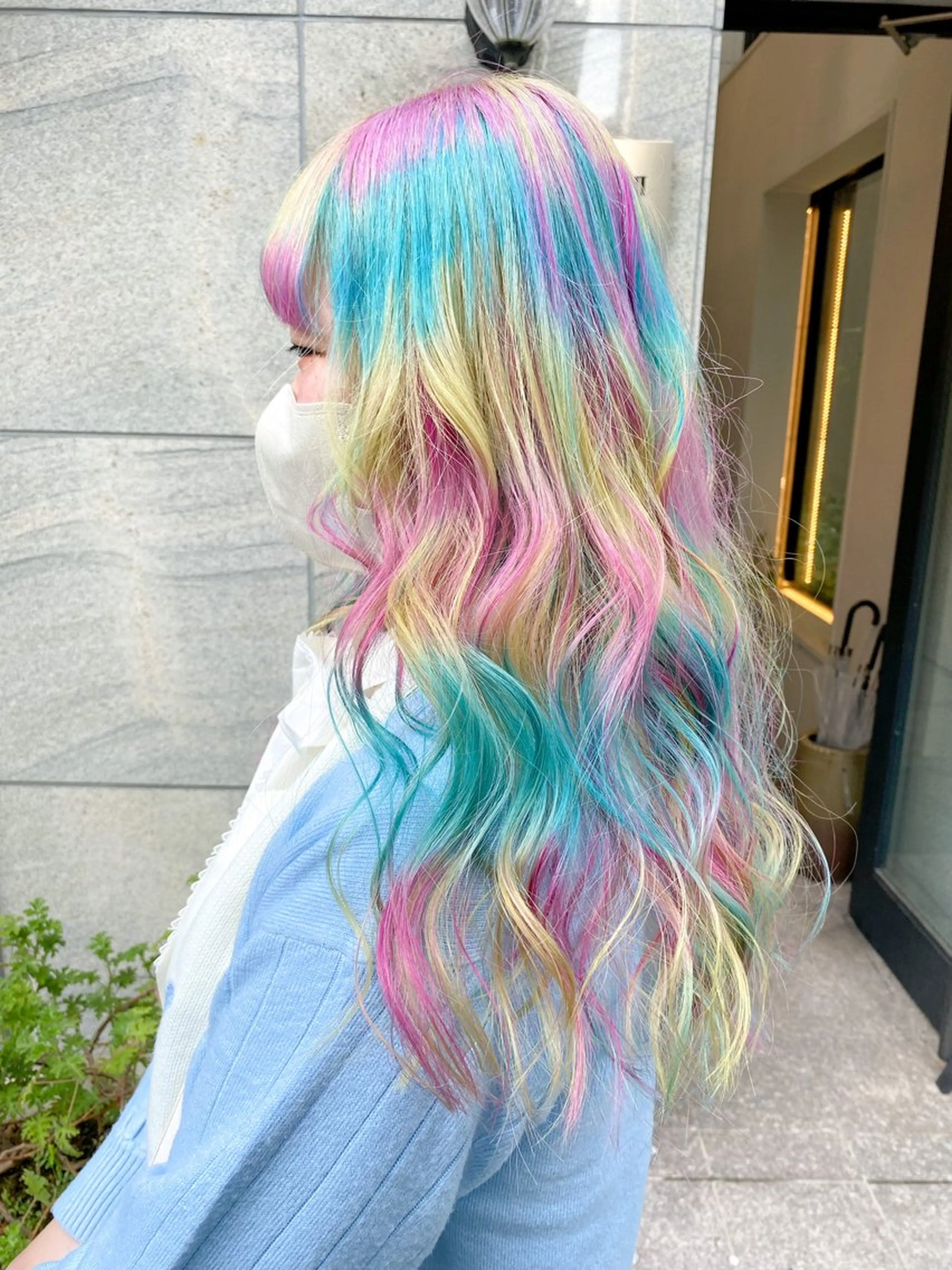 セミロング カラー ブルーカラー デザインカラー グラデーションカラー 韓国風カラー ピンクカラー ヘアカラー Chérie所属・Chérie 渋谷/カラーサロンのヘアスタイル