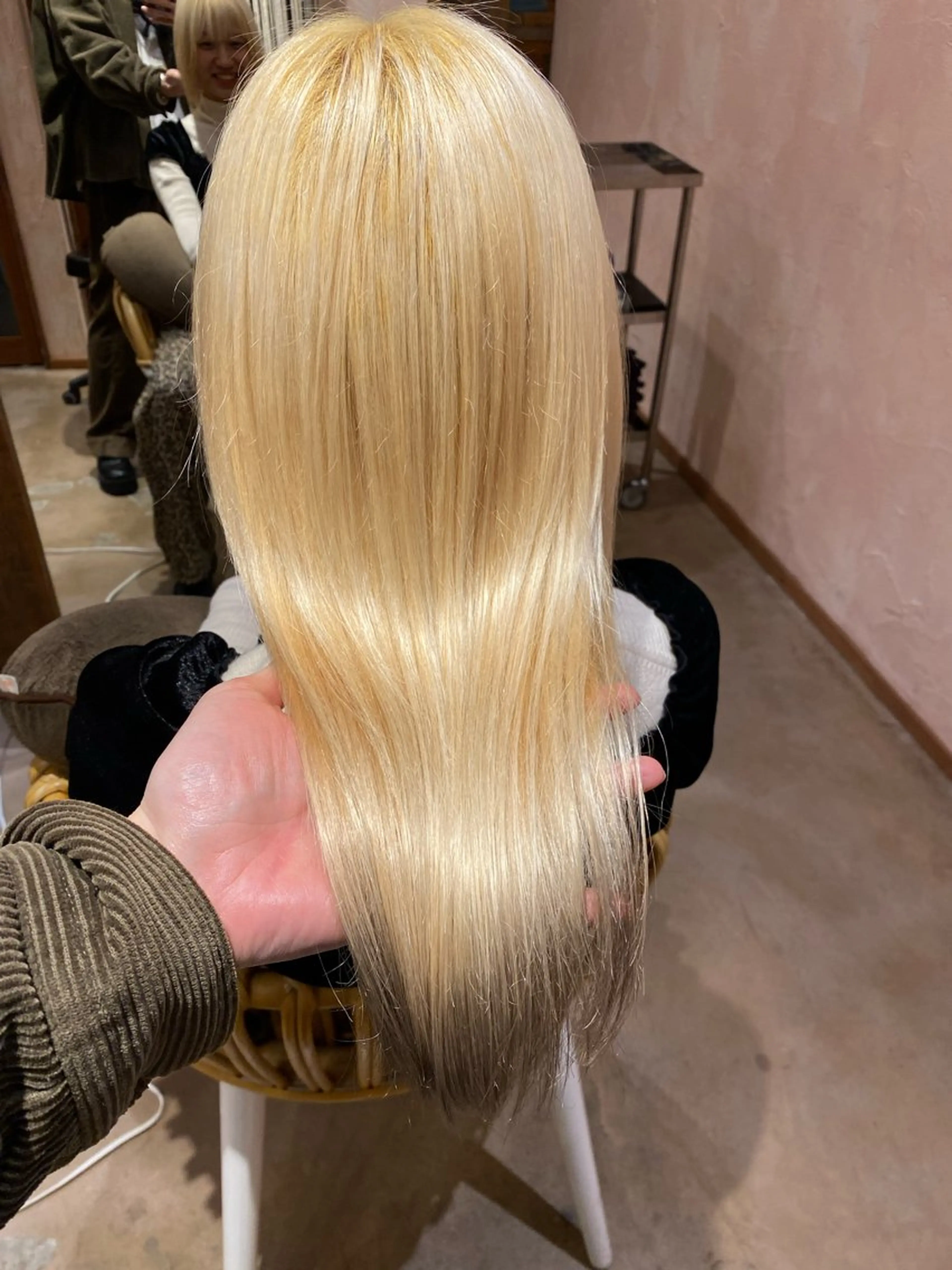 ロング 髪質改善 🧶小林賢人のヘアスタイル