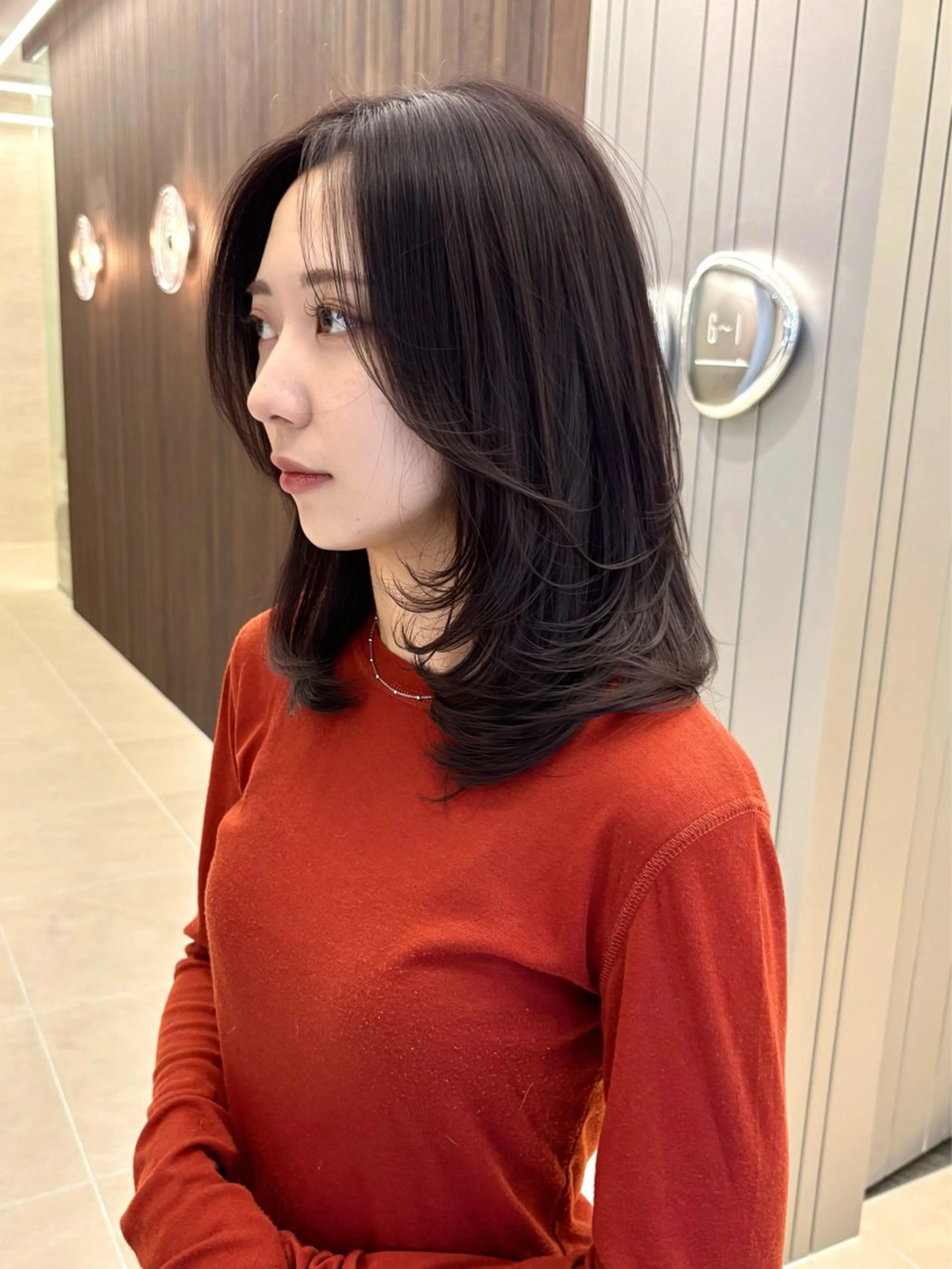 ミディアム カラー 透明感カラー レイヤーカット 似合わせカット カット ヘアカラー トリートメント PULSE yokohama所属・横浜駅/韓国レイヤー カット/髪質改善のヘアスタイル