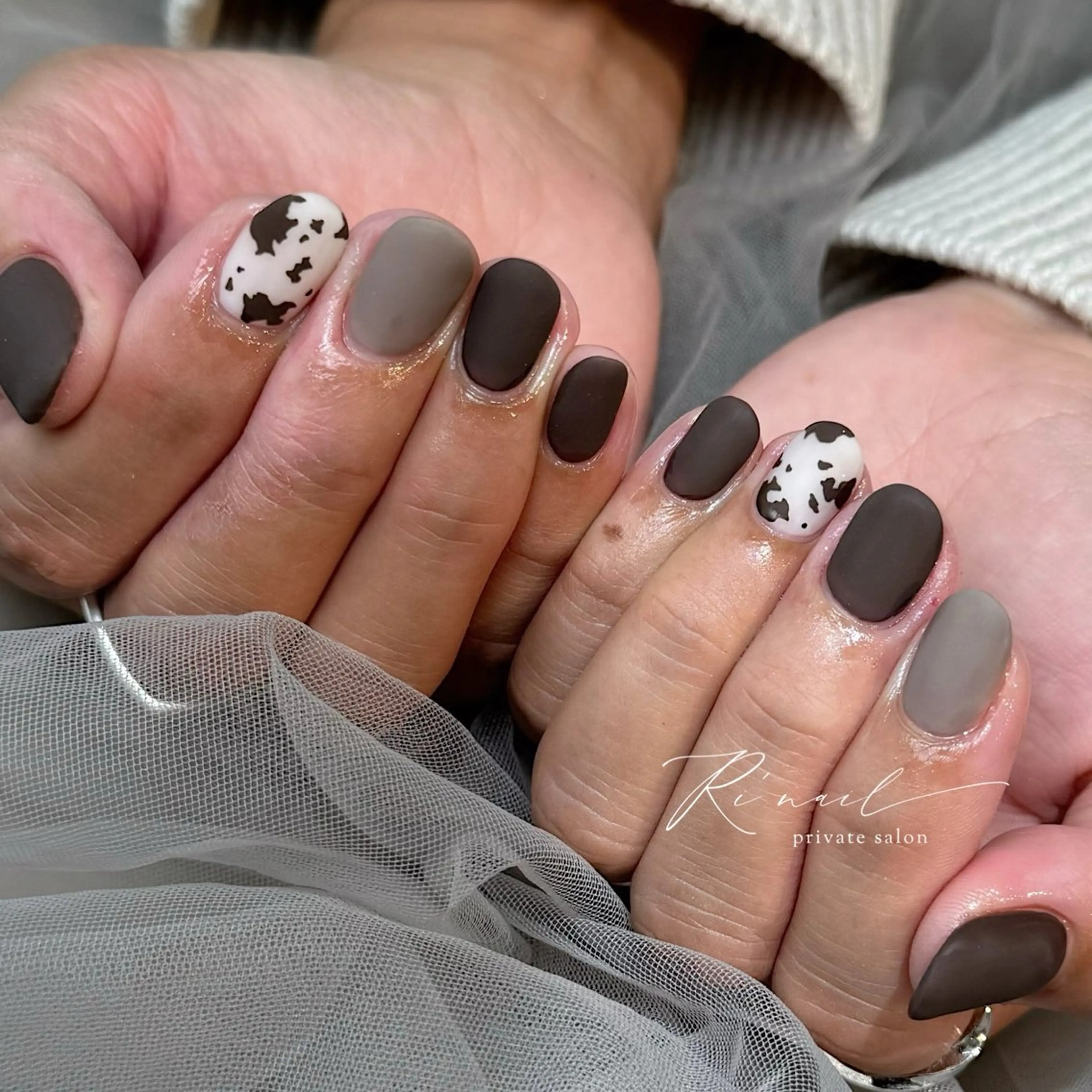 ネイル アニマル柄 ブラウン マットネイル ショートネイル ISHIWATA LINAのネイルデザイン