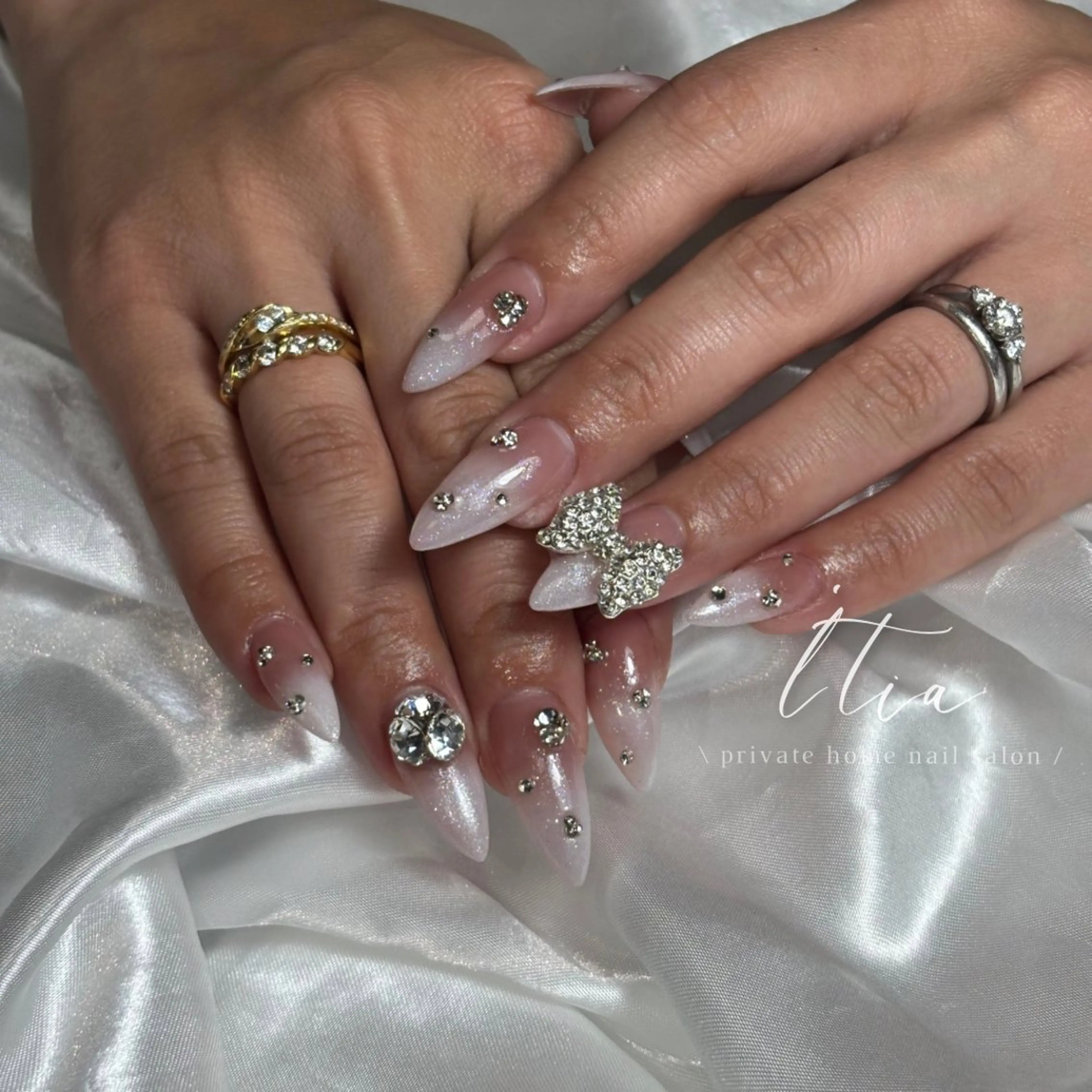 セミロング L'tia nailのネイルデザイン