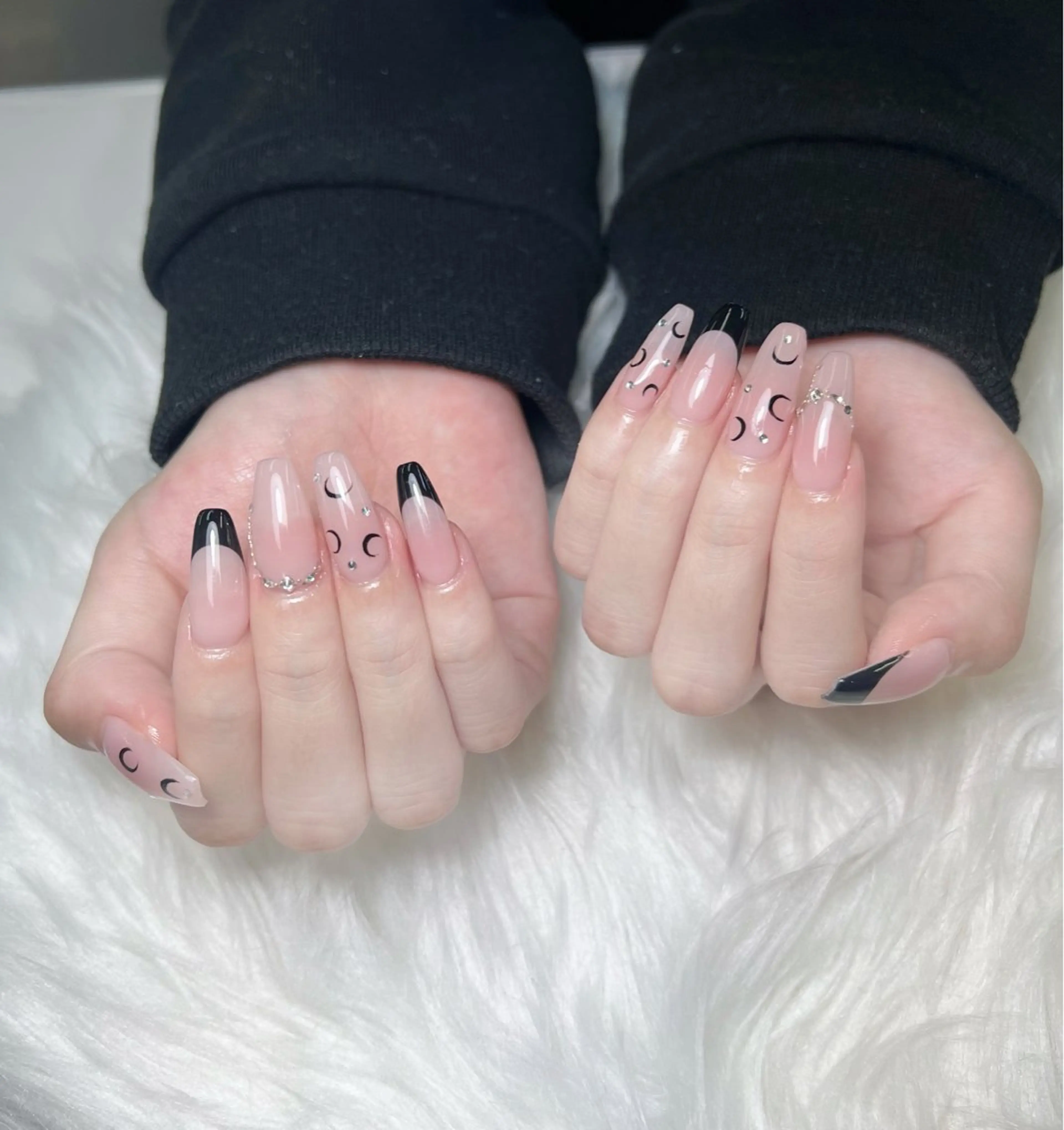 ネイル ジェルネイル ガーリー 韓国ネイル ニュアンスネイル シンプルネイル ハンドネイル Yumi Kingnailのネイルデザイン