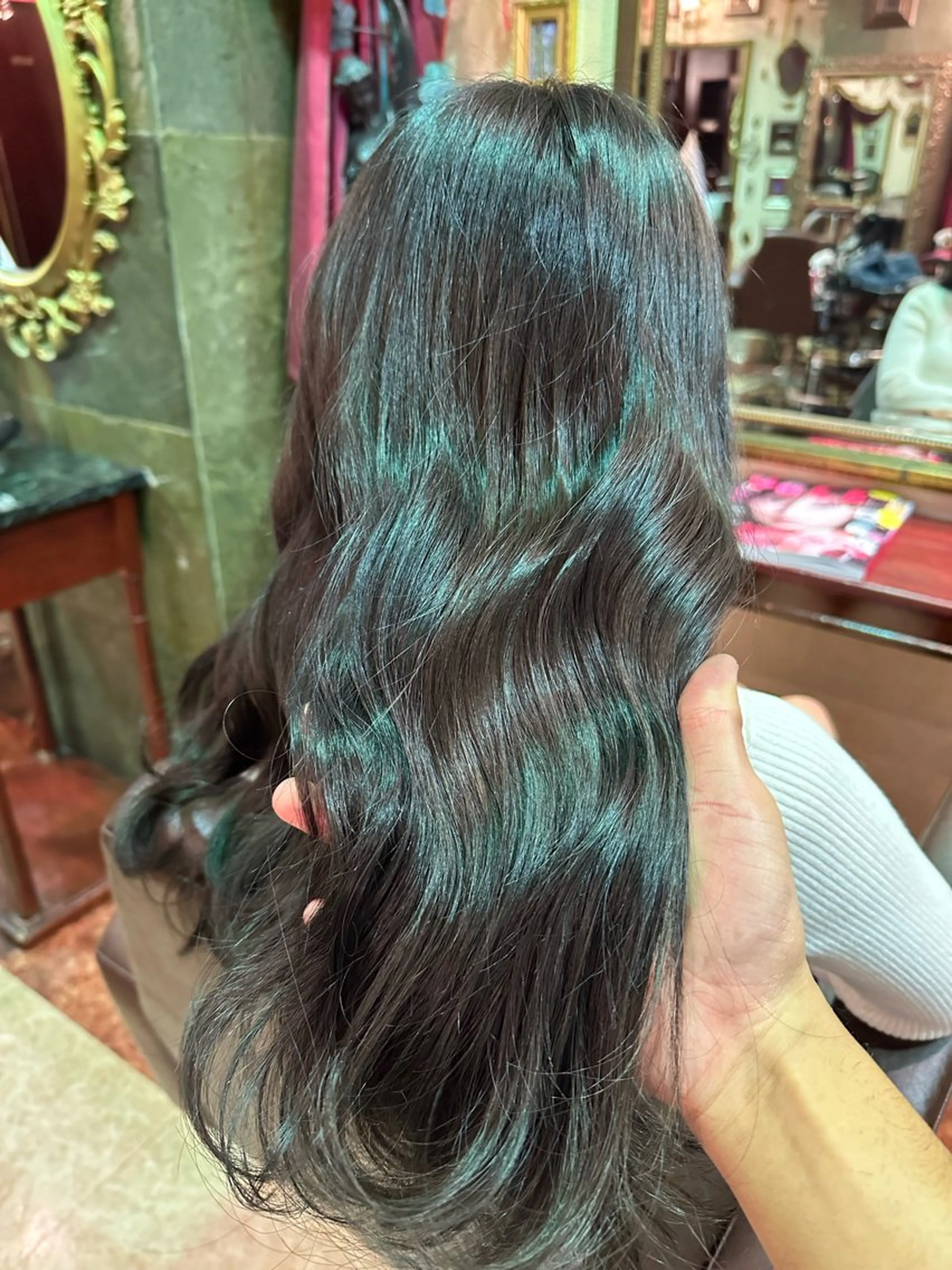 ロング カラー ブリーチ 透明感カラー グレージュ ブリーチなしカラー オリーブグレージュ カット ヘアカラー トリートメント 【レイヤー/韓国風 /髪質改善】RINのヘアスタイル