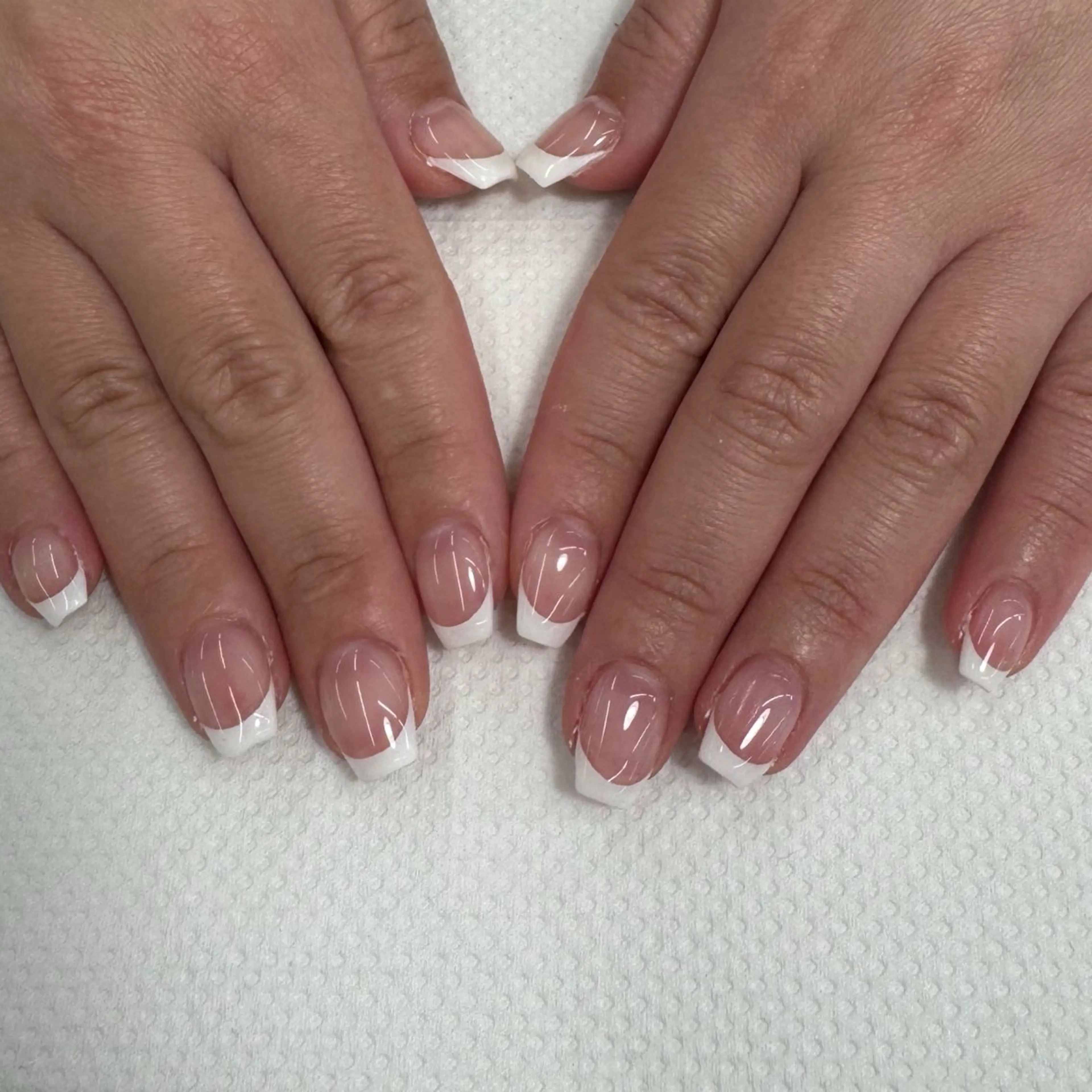 ネイル フレンチネイル ハンドネイル 【MAXKELLY】 Shiotaのネイルデザイン