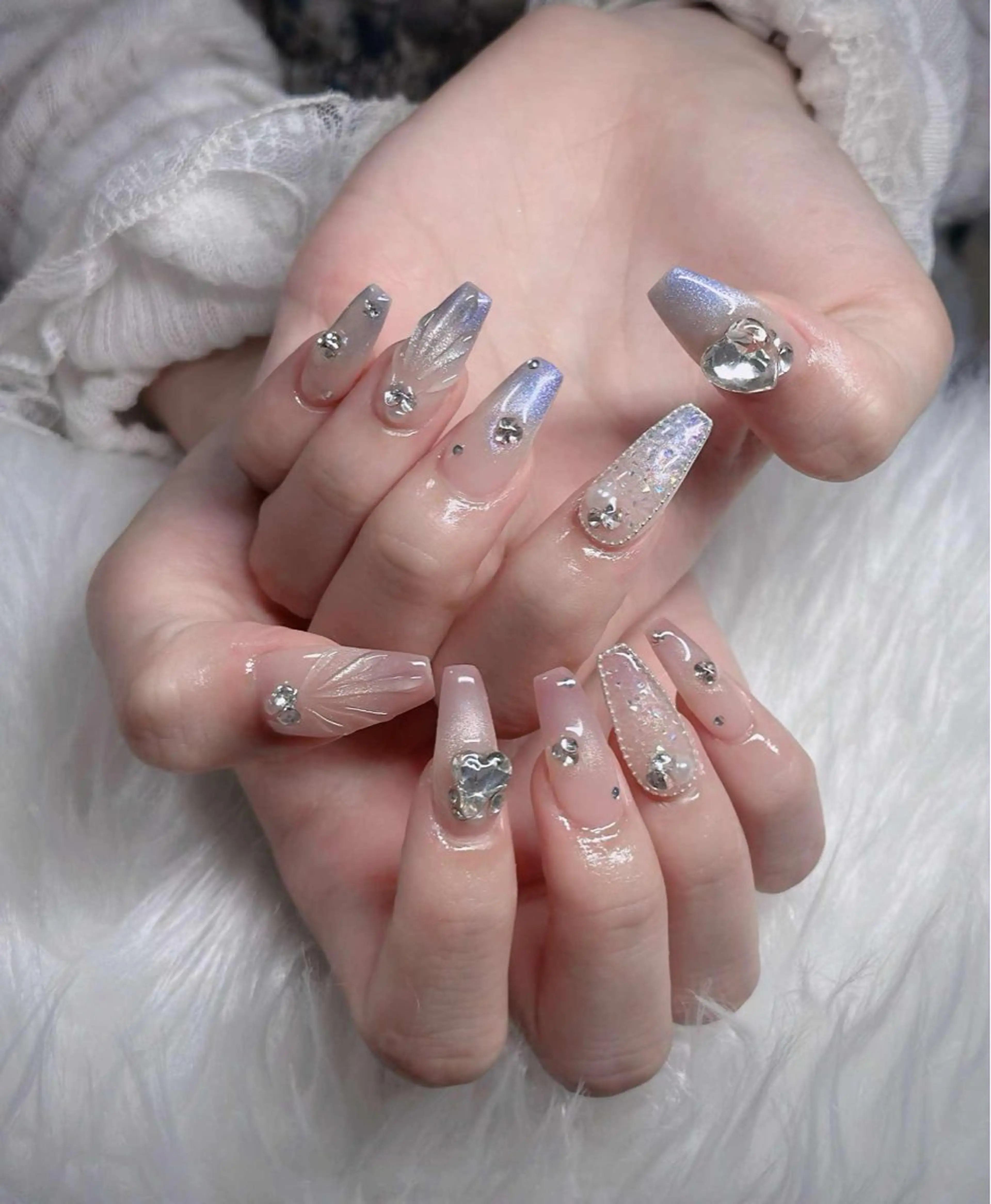 ネイル フレンチネイル ジェルネイル ガラスフレンチ ハロウィン ハート H.baby Nail Salonのネイルデザイン