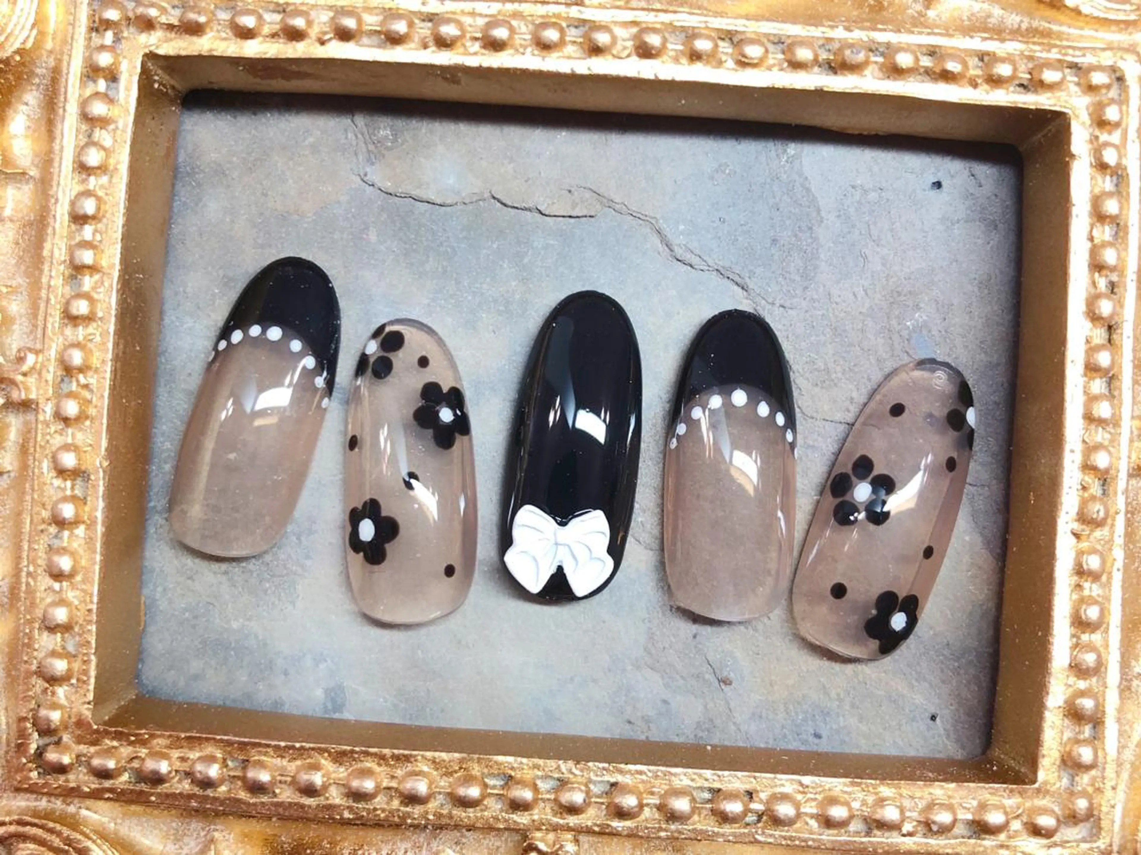 ネイル ハンドネイル マジックミラー所属・マジック ミラーのネイルデザイン