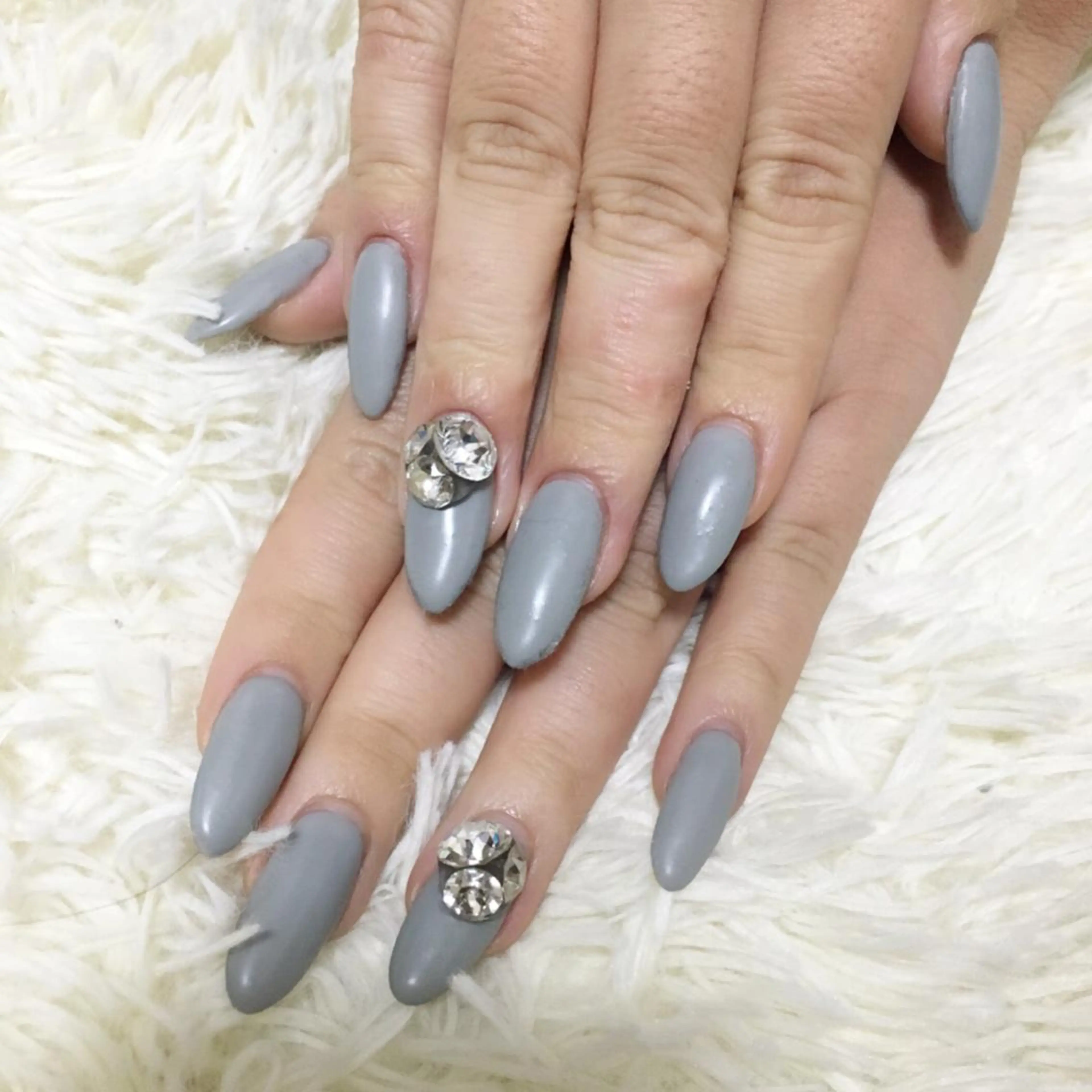 ネイル ストーンネイル SHINE NAILのネイルデザイン