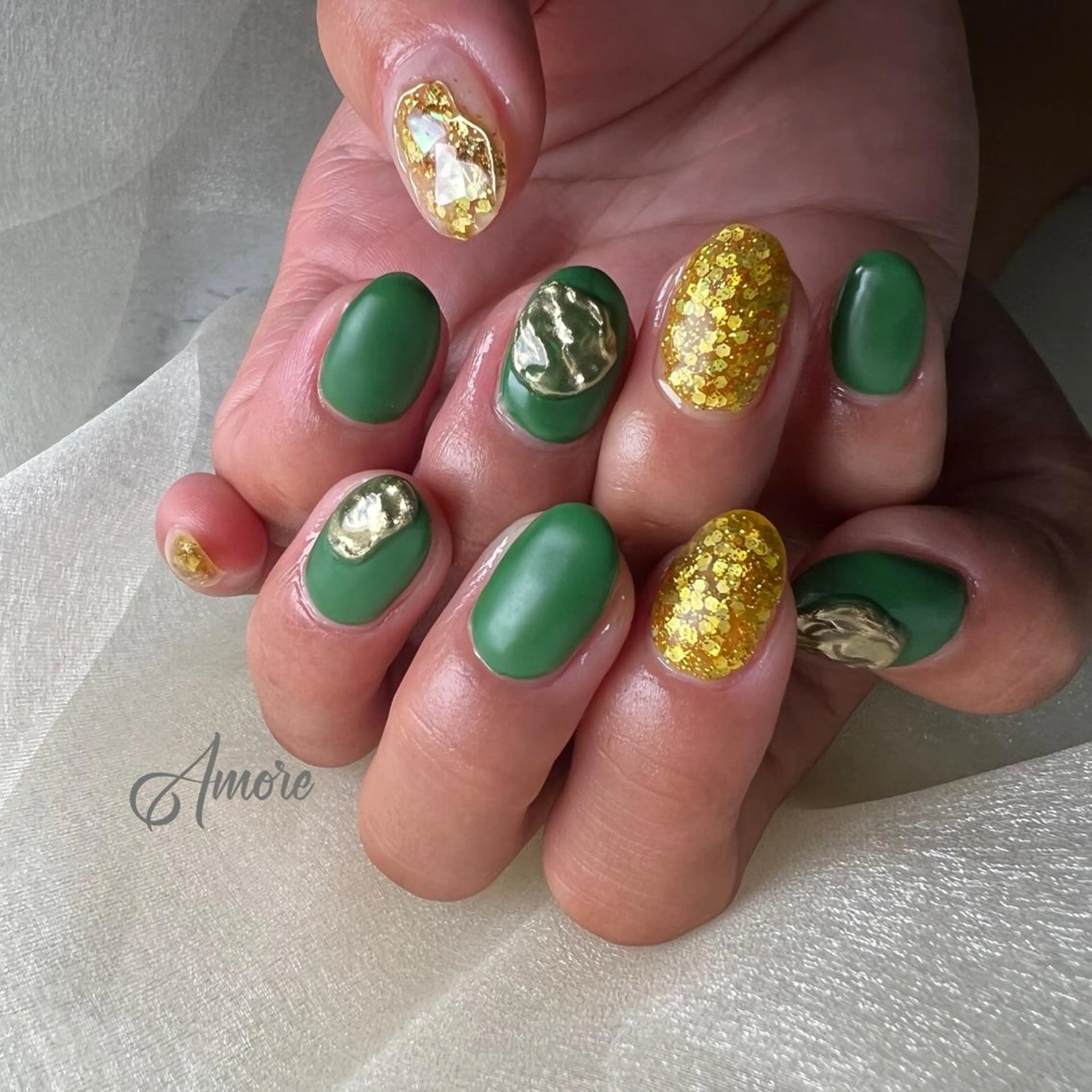 ネイル ジェルネイル 氷ネイル・うるうるネイル マグネットネイル ミラーネイル ニュアンスネイル You kyehwaのネイルデザイン