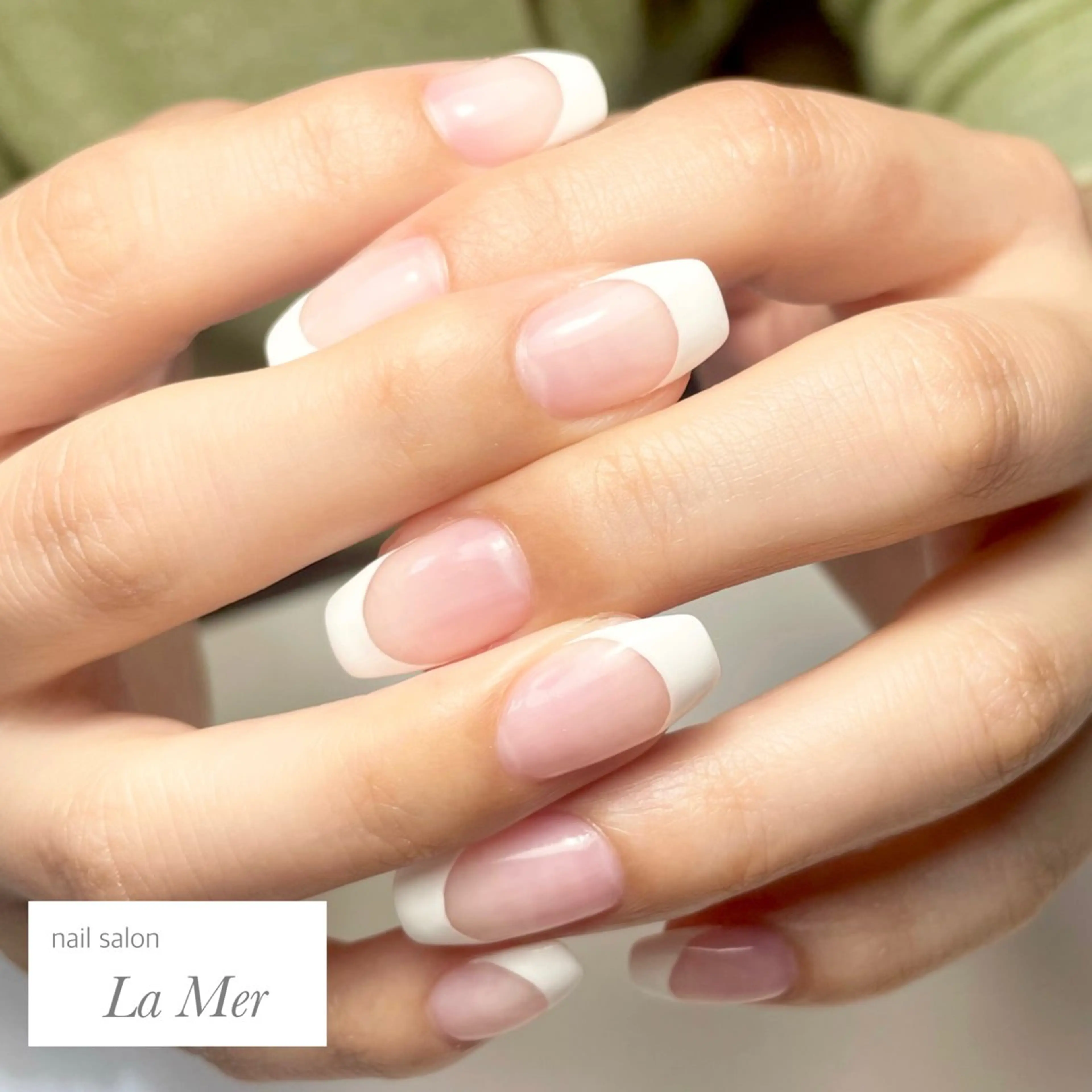 ネイル フレンチネイル ジェルネイル オフィスネイル シンプルネイル ホワイト ハンドネイル nailsalon La Merのネイルデザイン