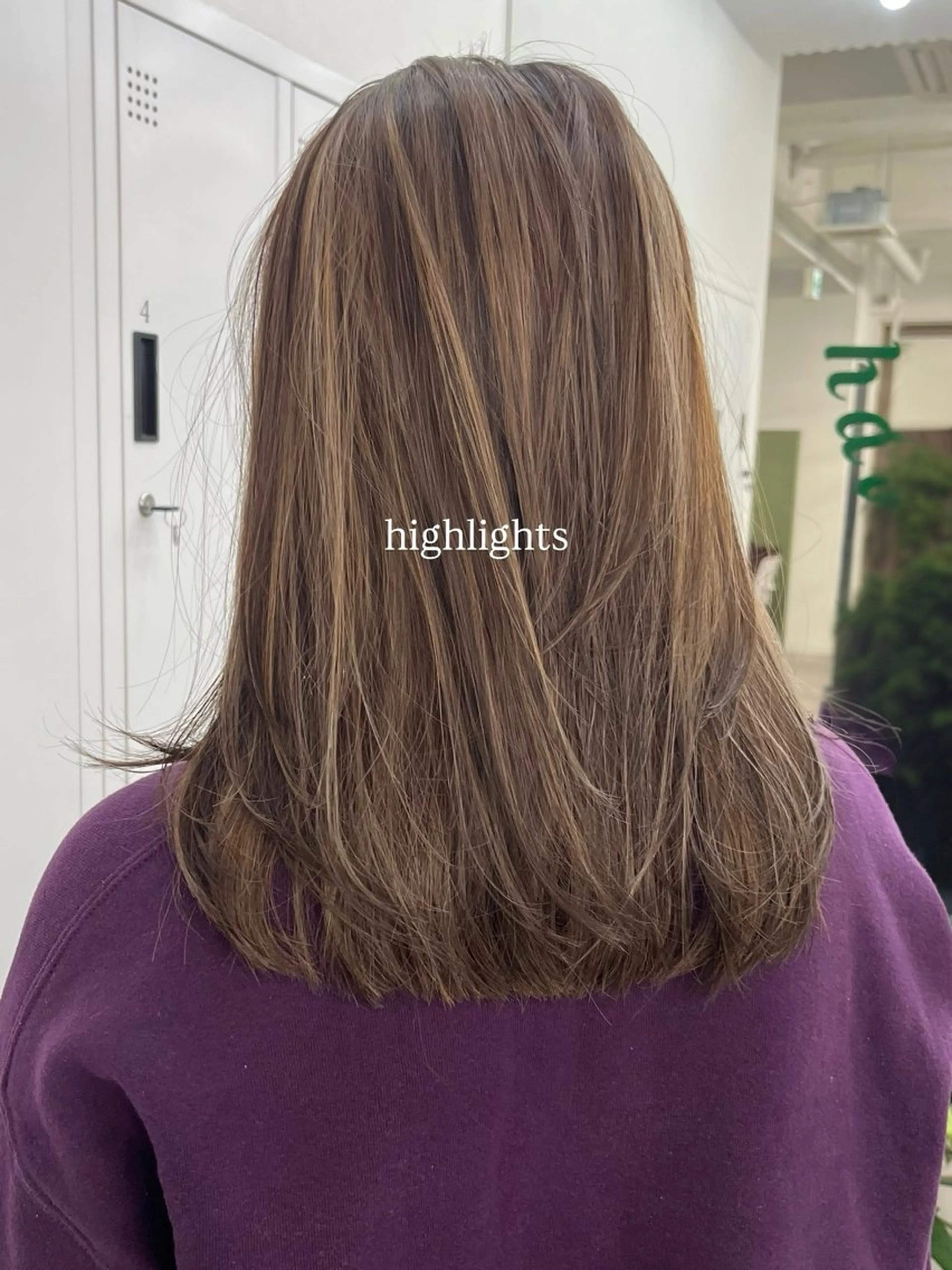 ミディアム カット ヘアカラー トリートメント Ⓜ︎iyu🌊/海外 風ハイライト特化のヘアスタイル