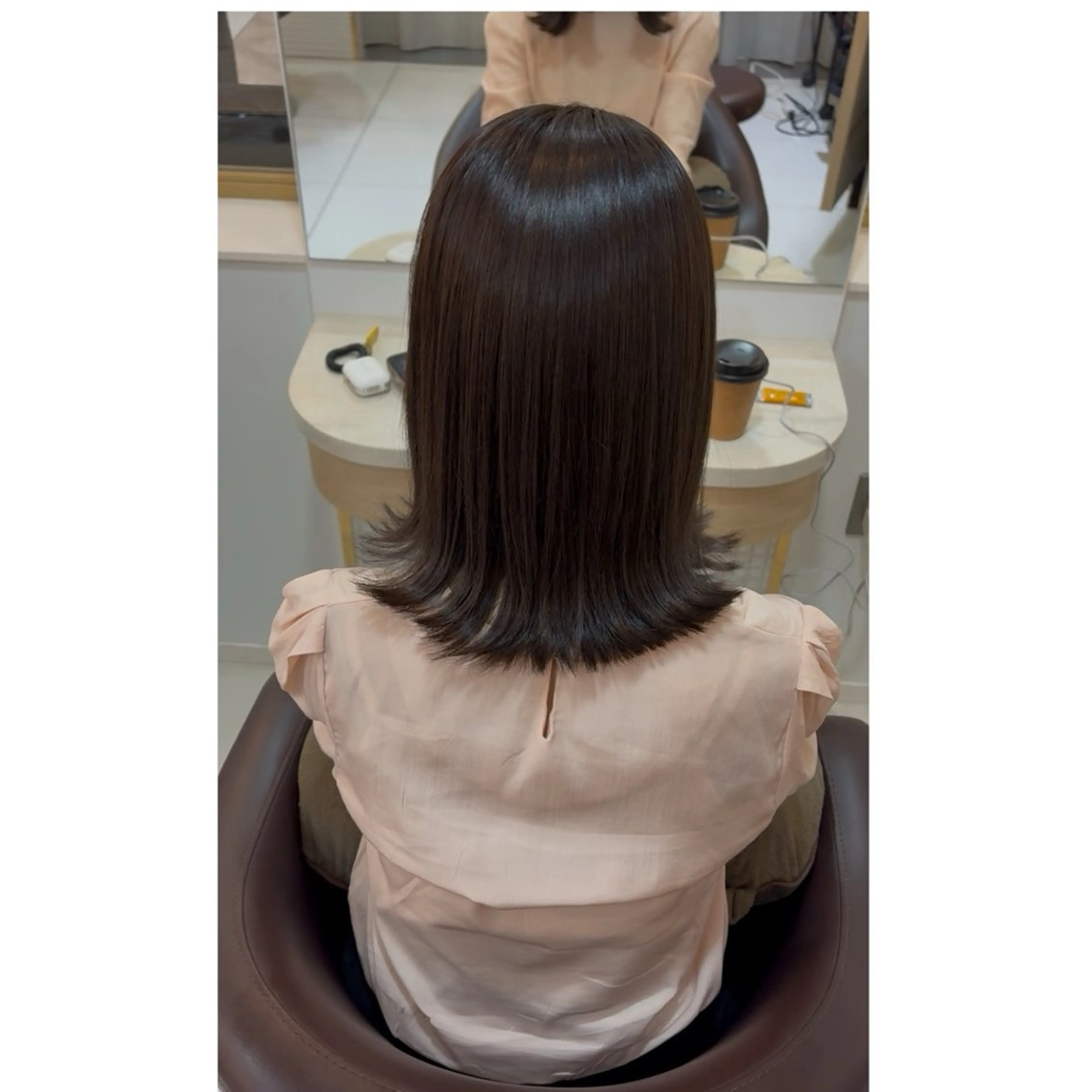 セミロング 艶髪/カラー/ まつりのヘアスタイル