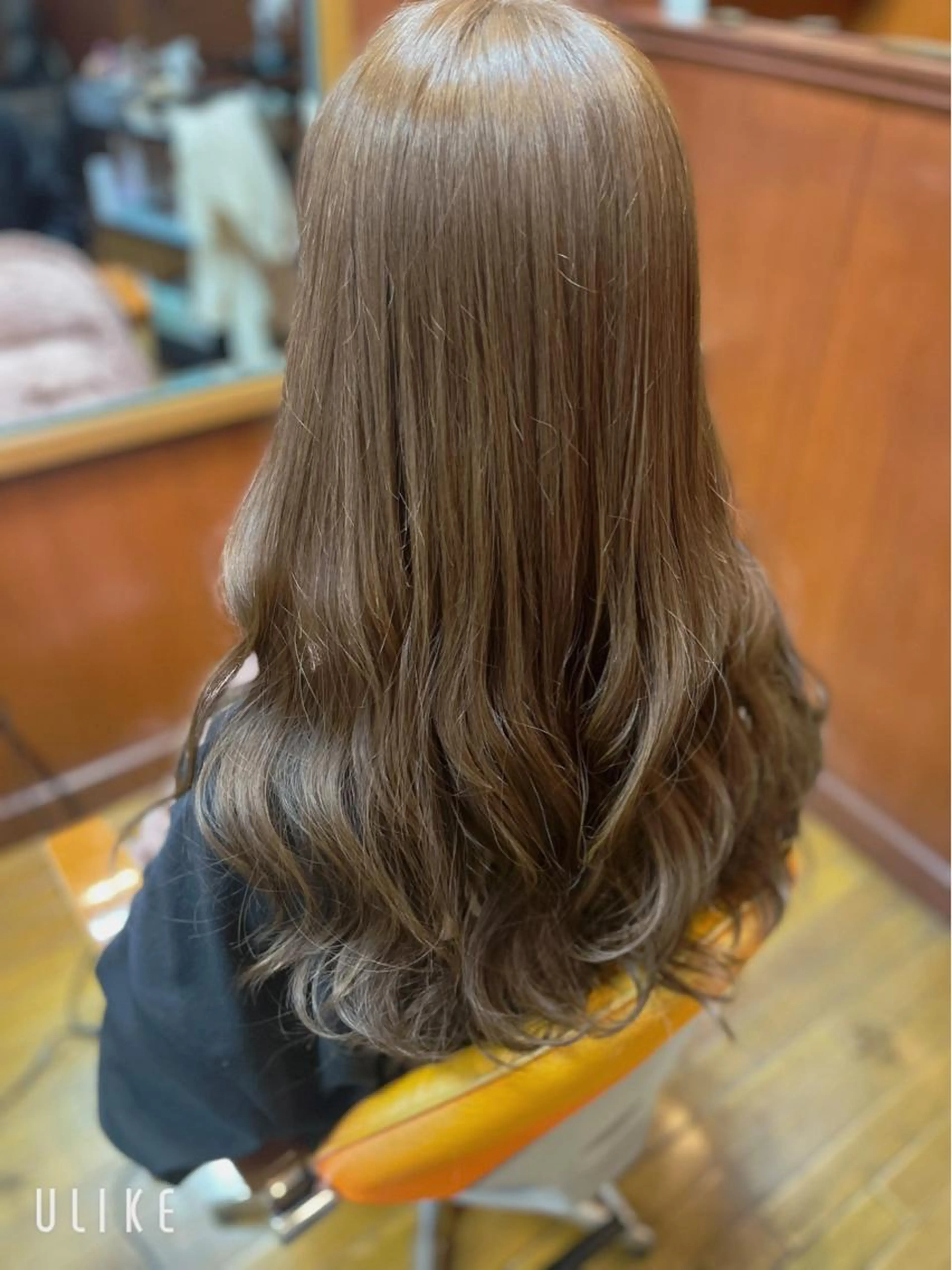 ミニモ限定☆当日予約割引き☆カット＋カラー(プラチナトリートメント入り)の写真