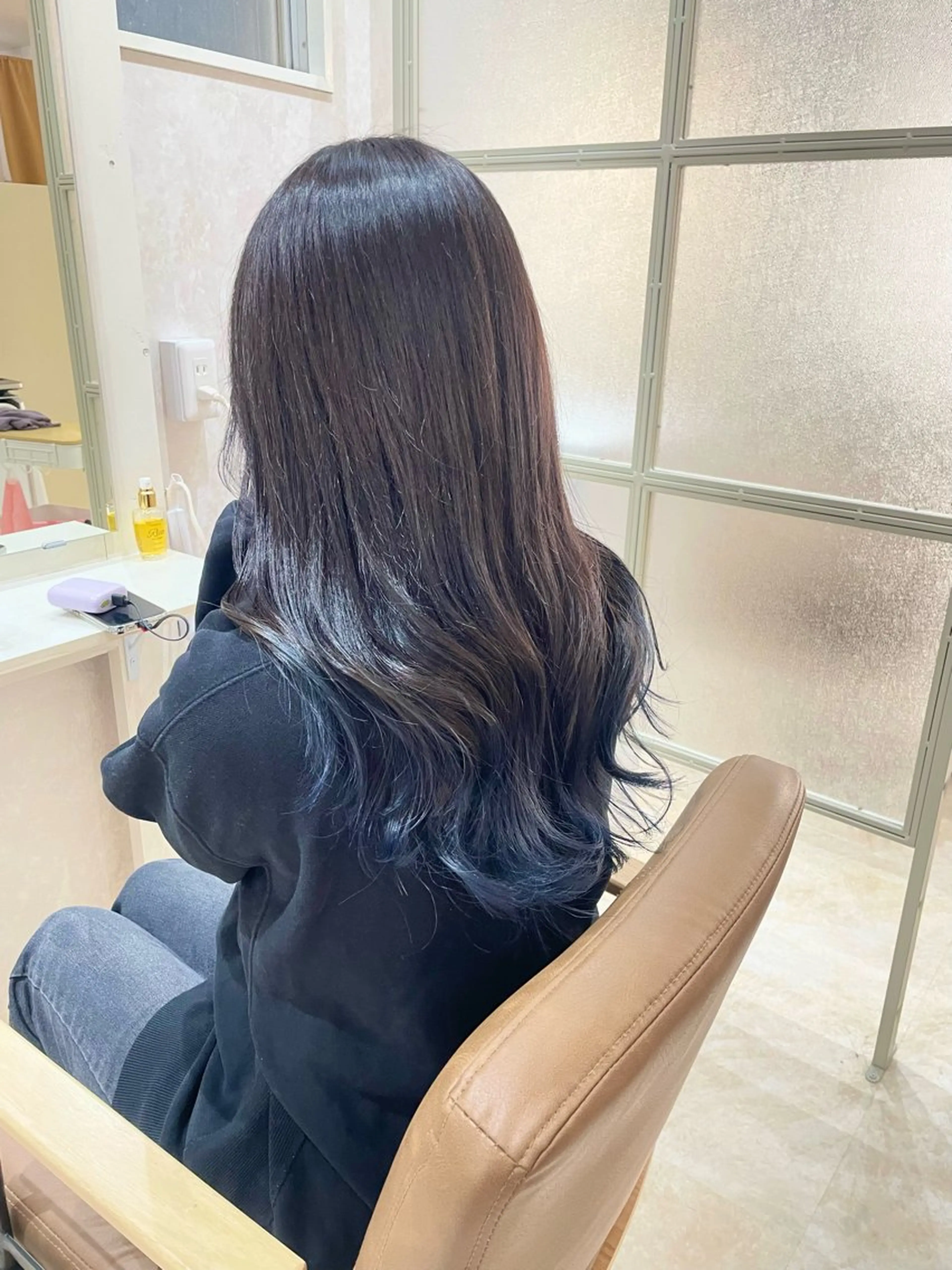 ロング カラー ブルーカラー グラデーションカラー ヘアカラー トリートメント 〘 ROSSO〙 yunonのヘアスタイル