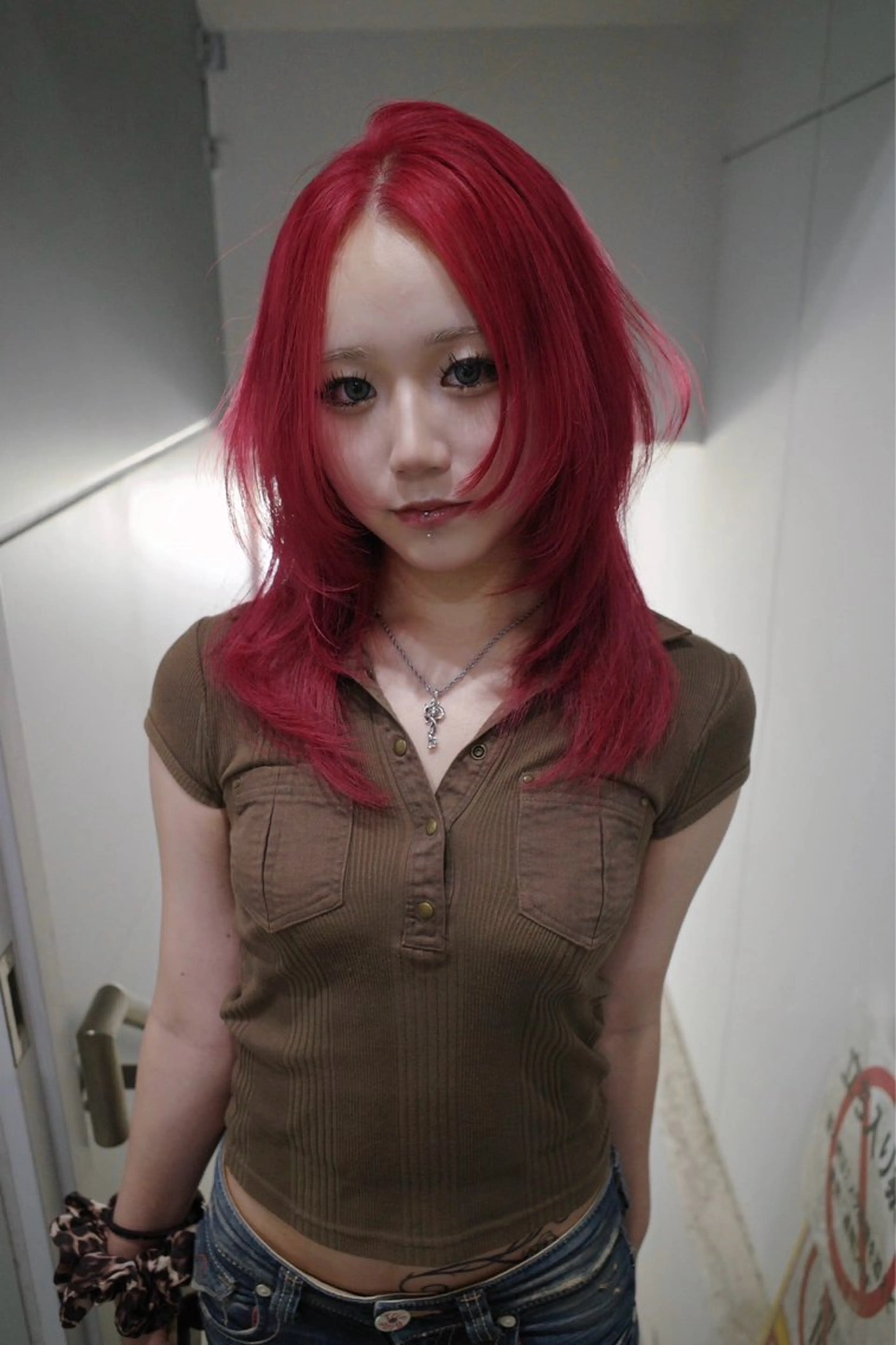 セミロング カラー nakatsu aimuのヘアスタイル