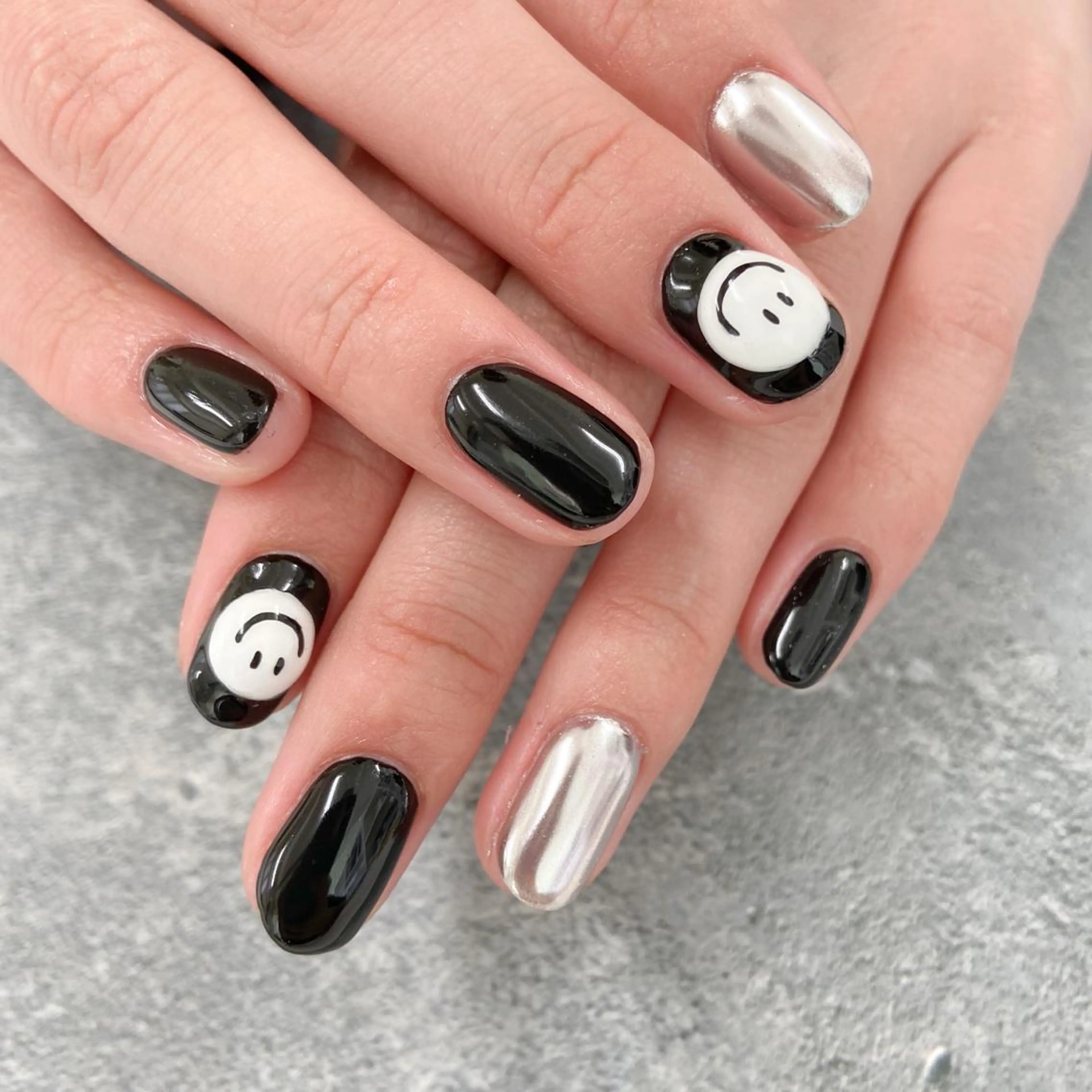 ネイル 黒沢 直子のネイルデザイン