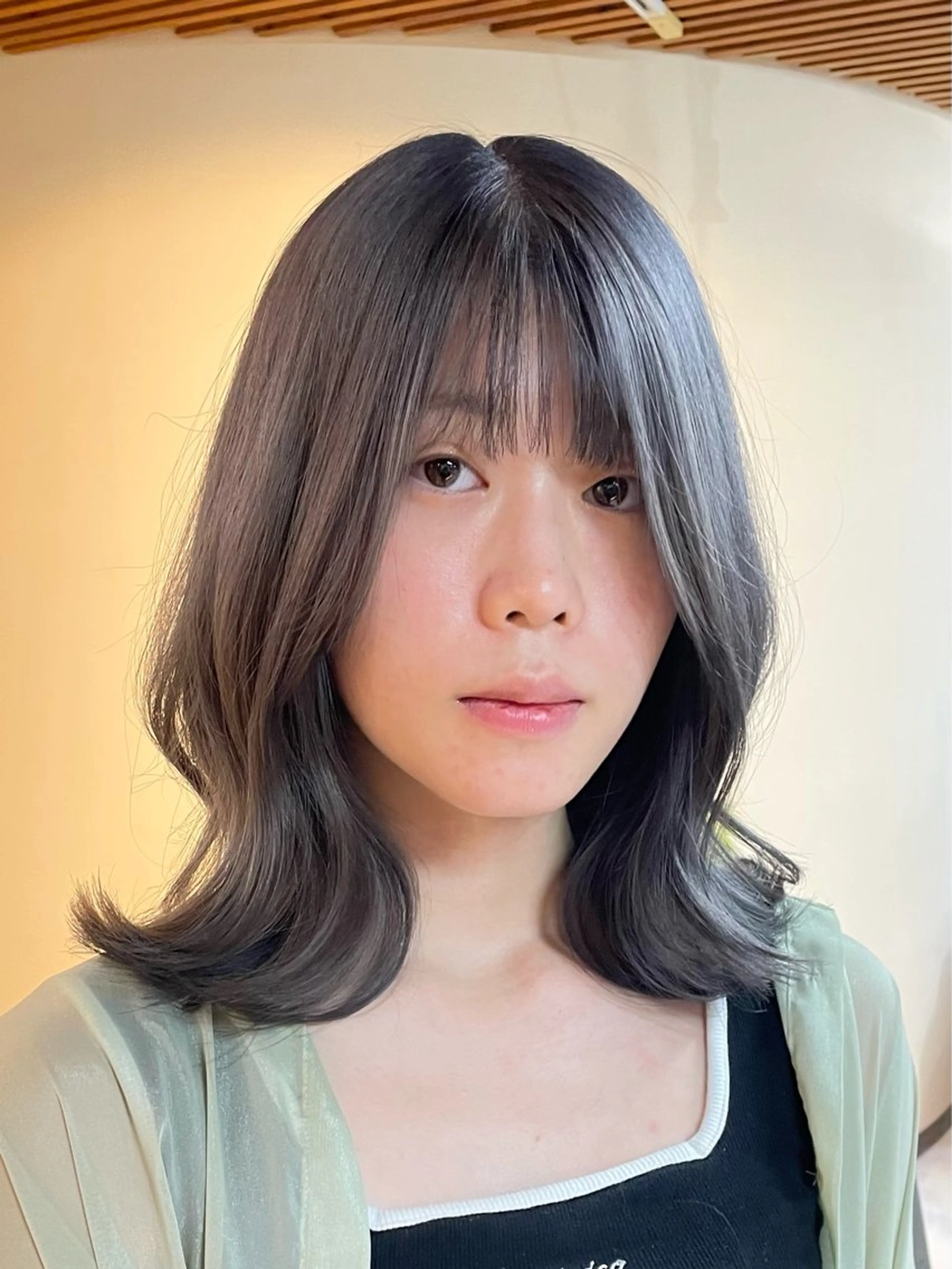 ミディアム 宮本 いぶきのヘアスタイル