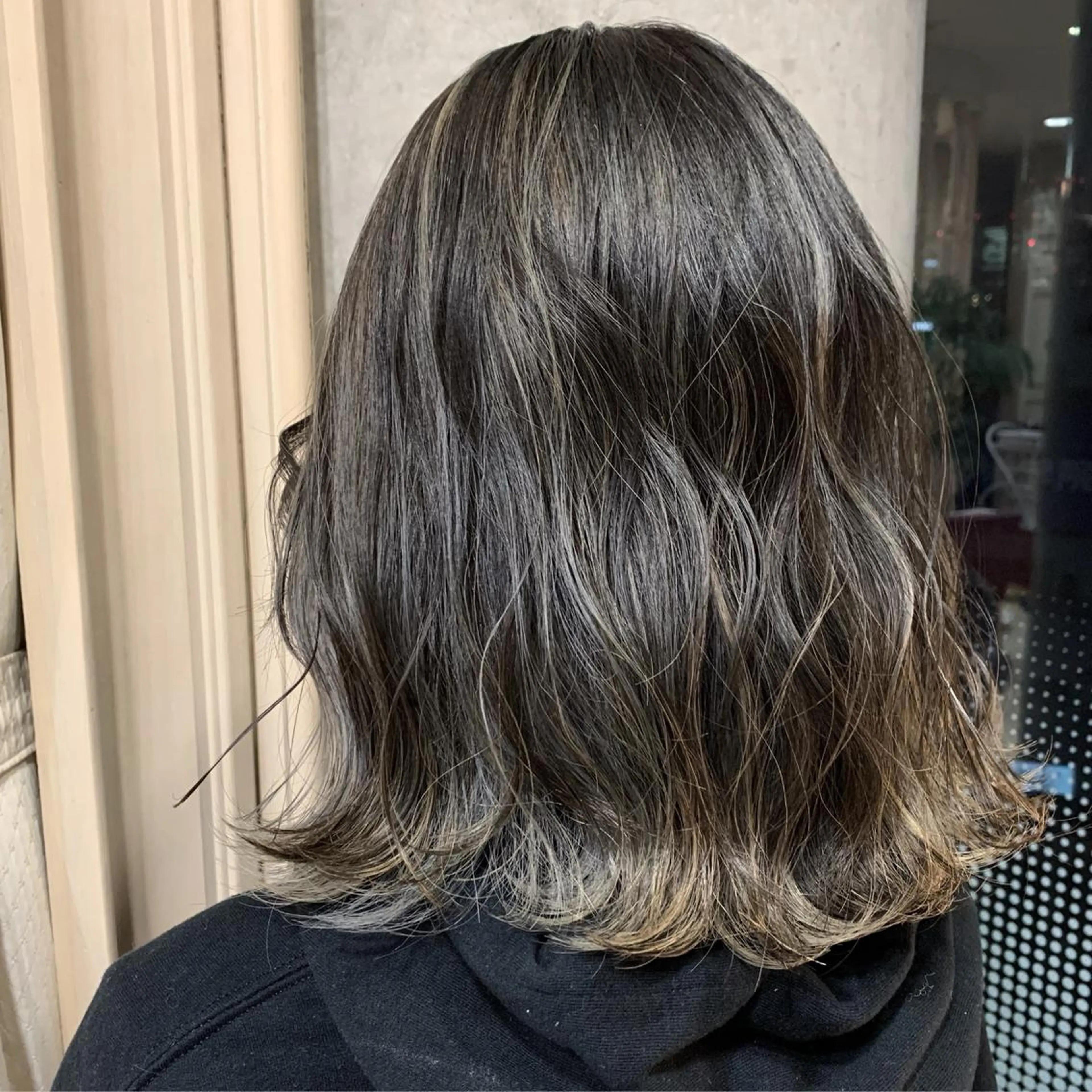 ミディアム サソウ ユリエ🥥のヘアスタイル