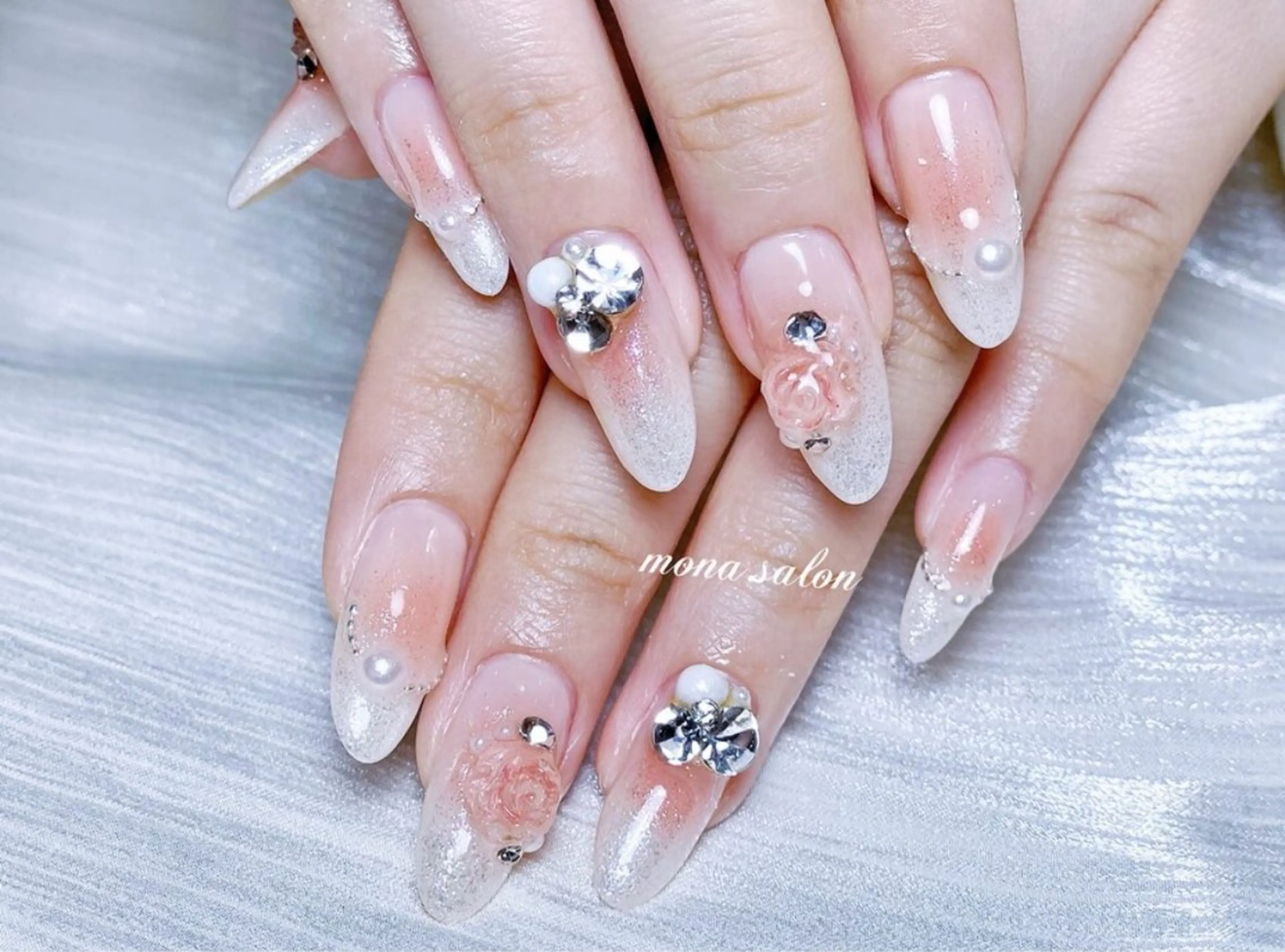 ネイル モナ& あきのネイルデザイン