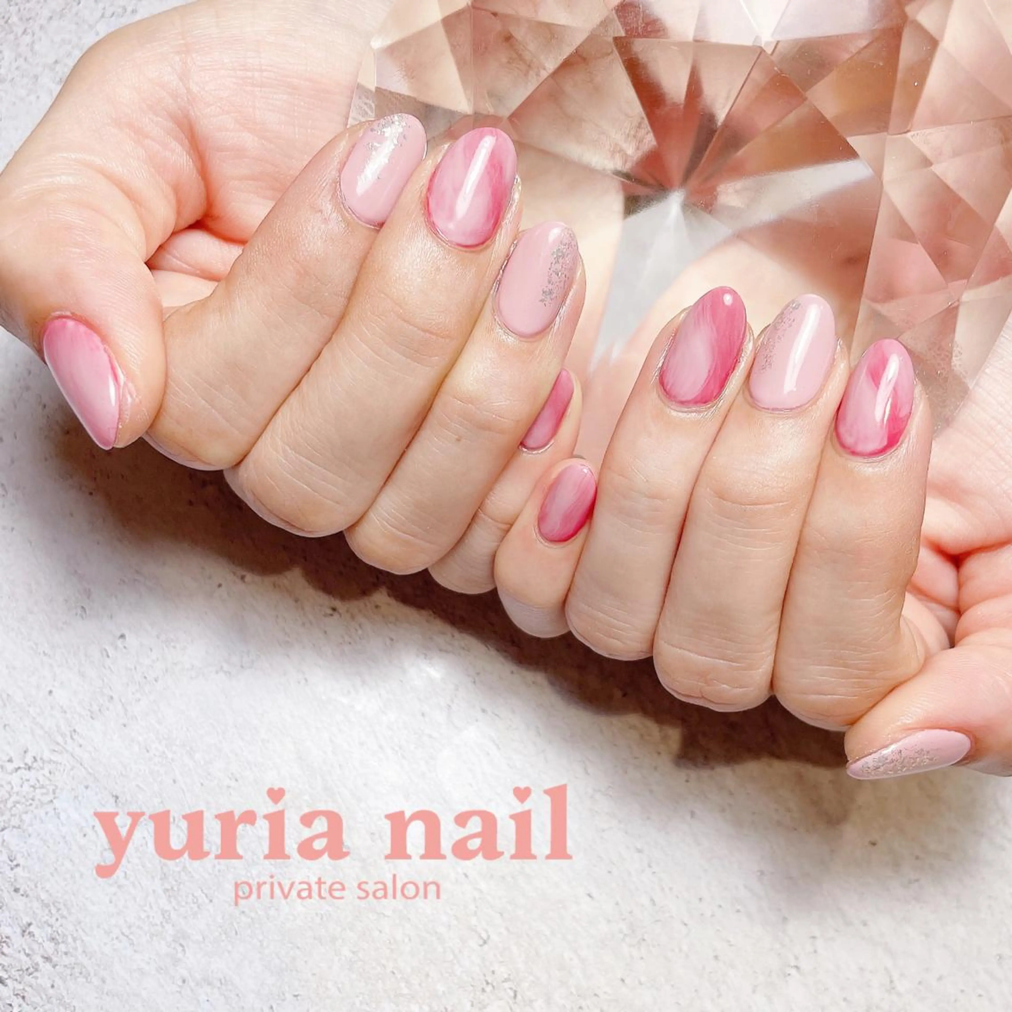 ネイル ジェルネイル ラメ(グリッター) ピンク ハンドネイル 小林 ゆりあのネイルデザイン